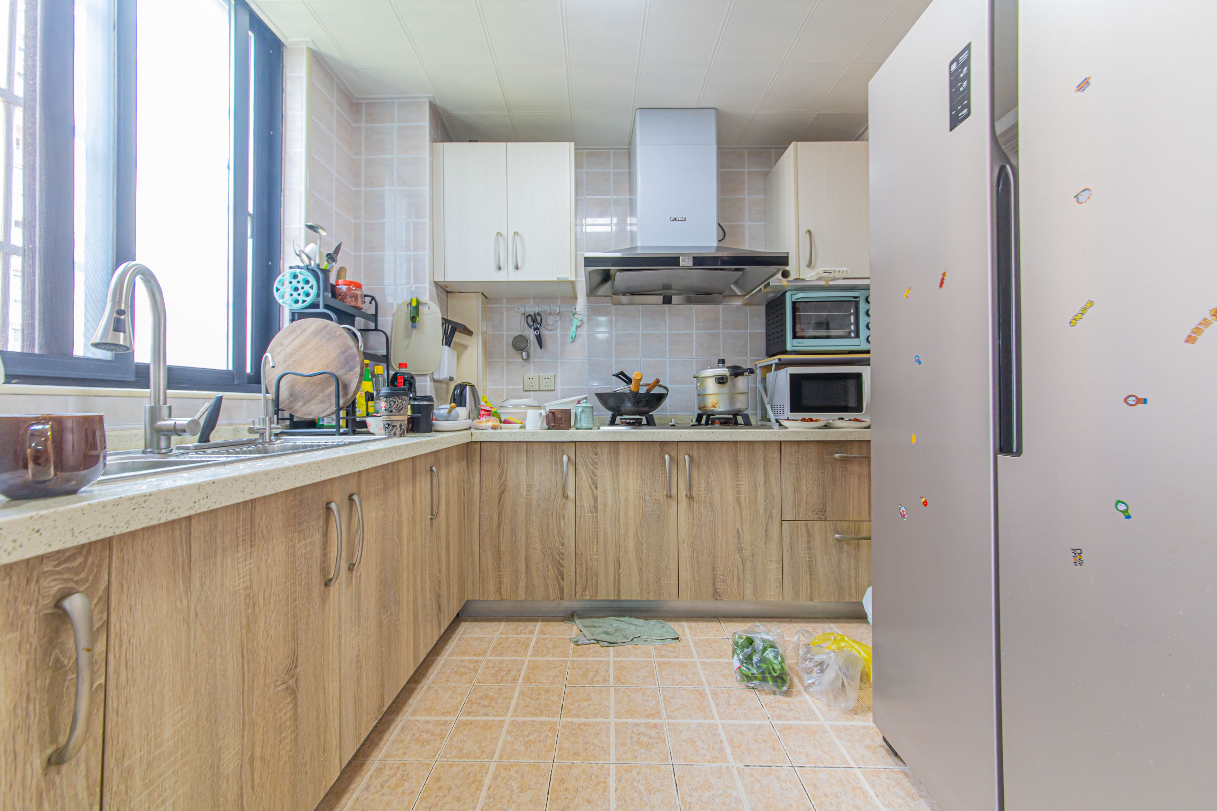 中信凯旋城(中信新城四期) 4室2厅2卫 120.0万 中信凯旋城(中信新城四期) 4室2厅2卫 120.0万厨房