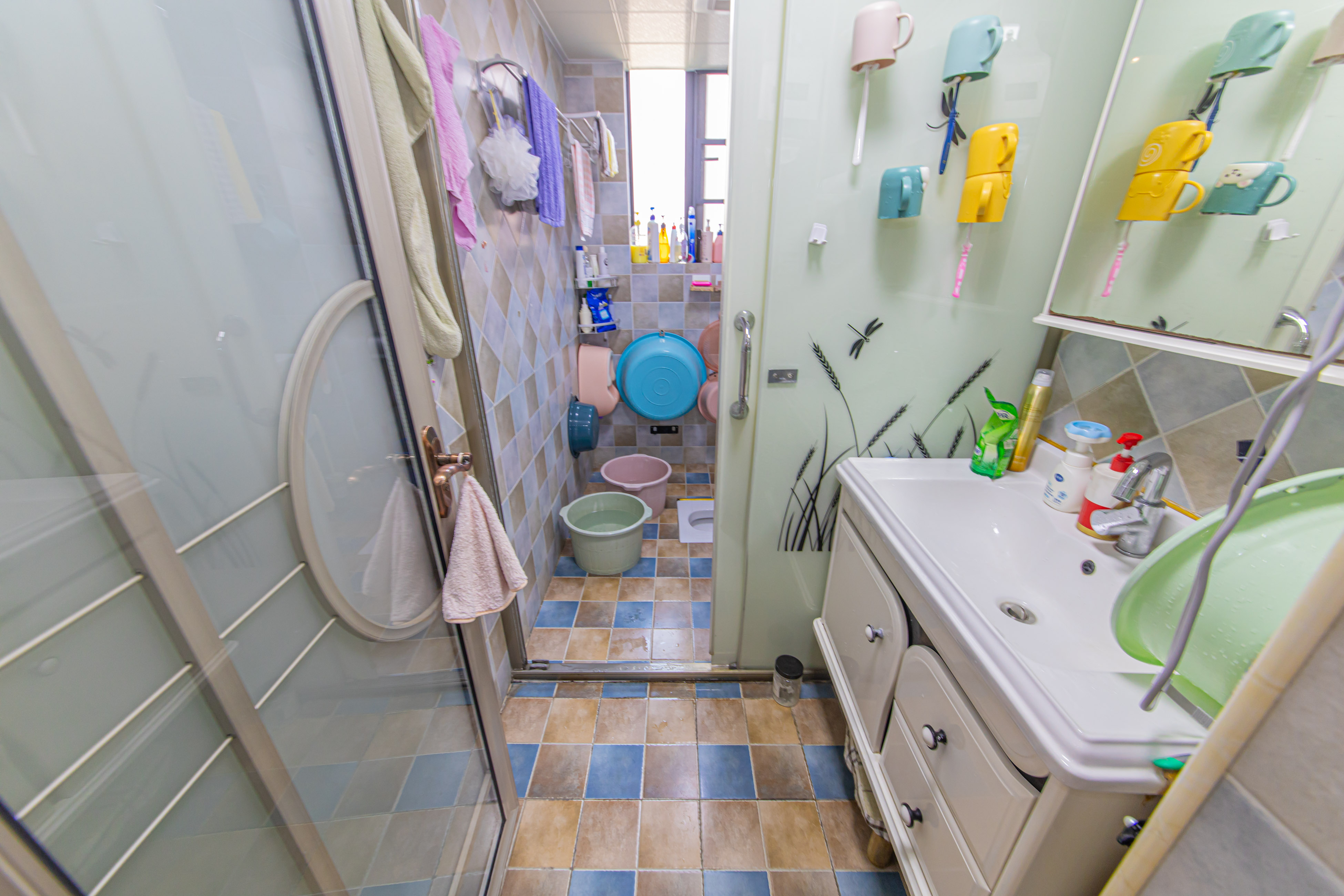 中信凯旋城(中信新城四期) 4室2厅2卫 120.0万 中信凯旋城(中信新城四期) 4室2厅2卫 120.0万卫生间