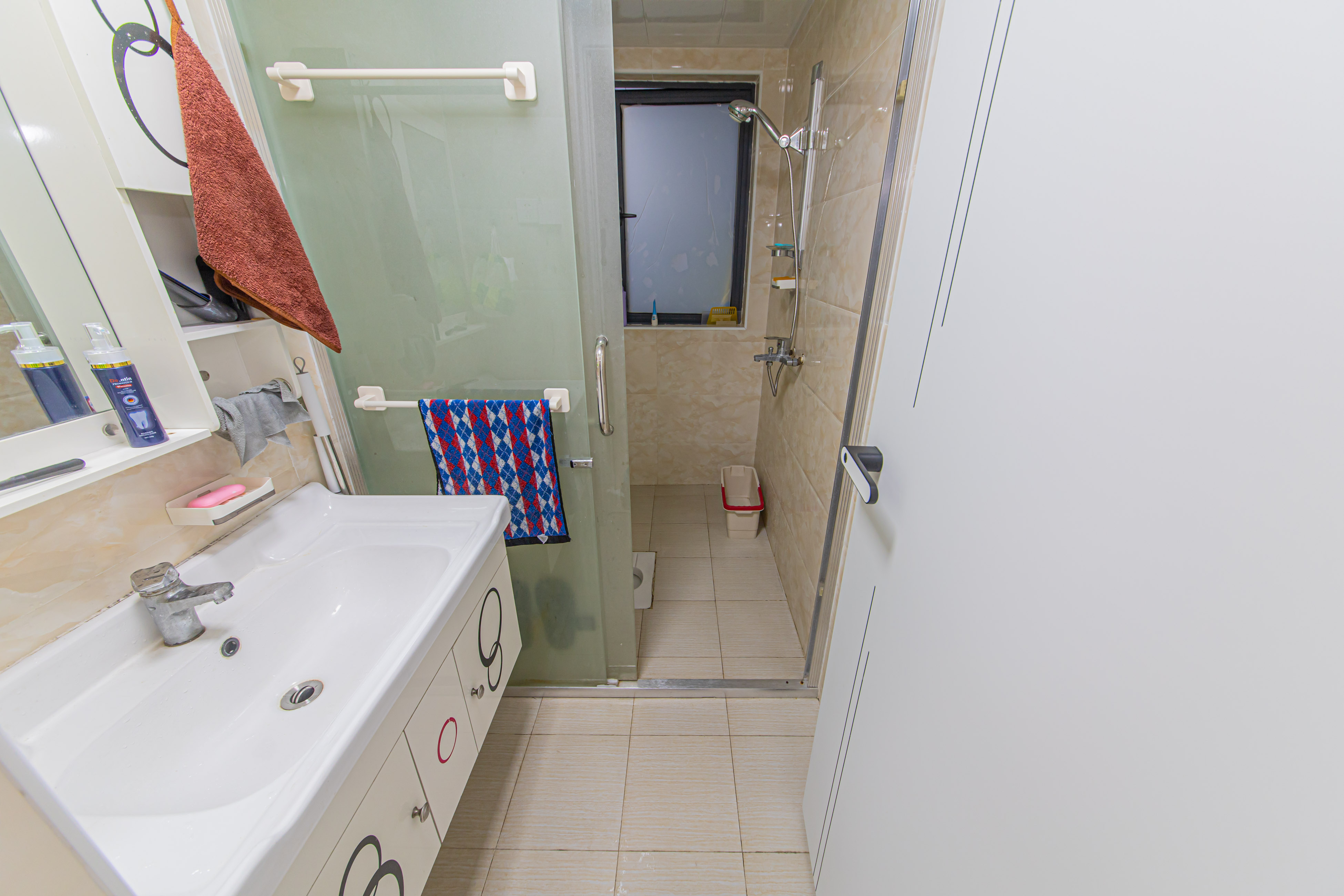 中建芙蓉嘉苑 3室2厅2卫 119.67万 中建芙蓉嘉苑 3室2厅2卫 119.67万卫生间