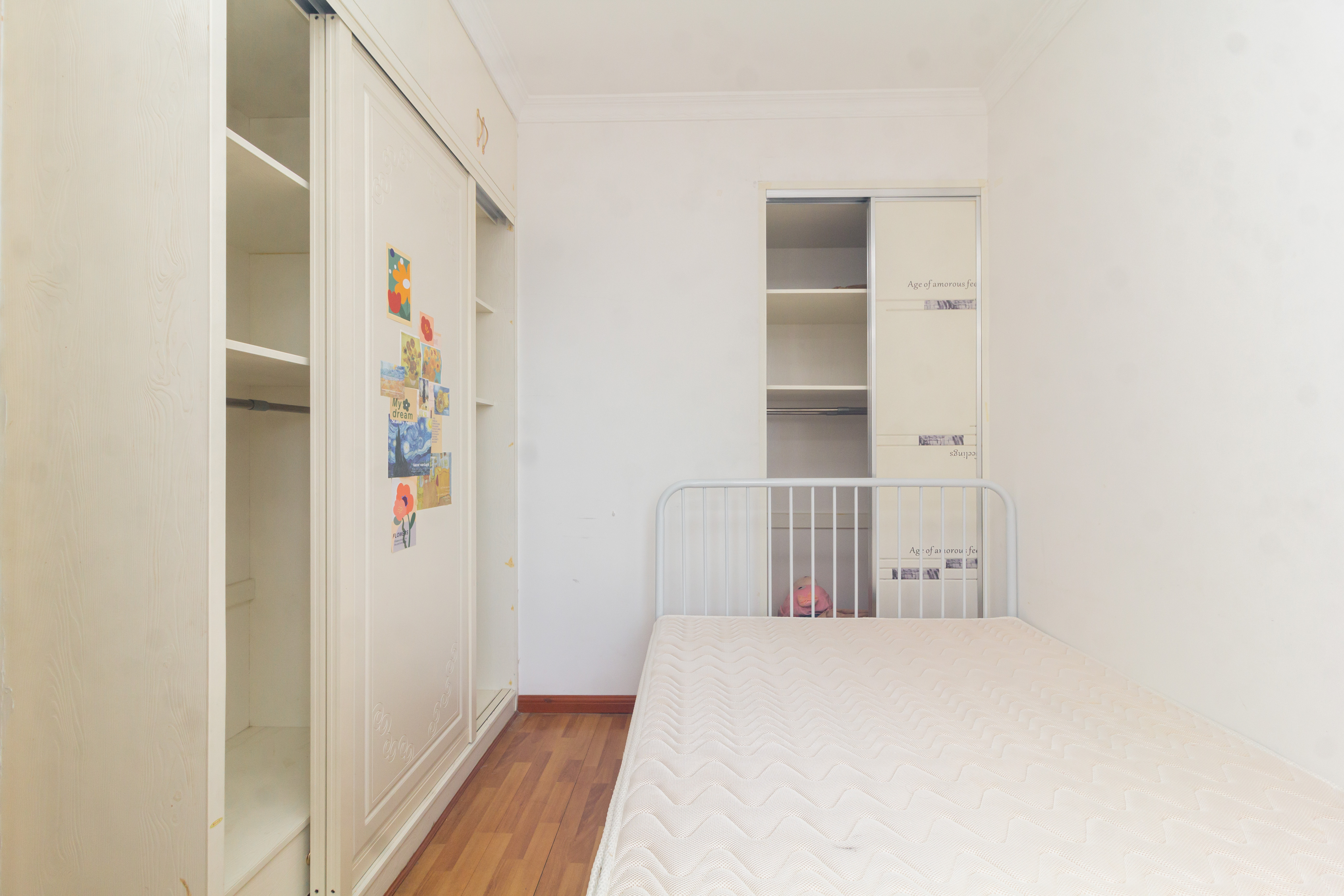 紫御江山 2室2厅1卫 68.0万 紫御江山 2室2厅1卫 68.0万卧室