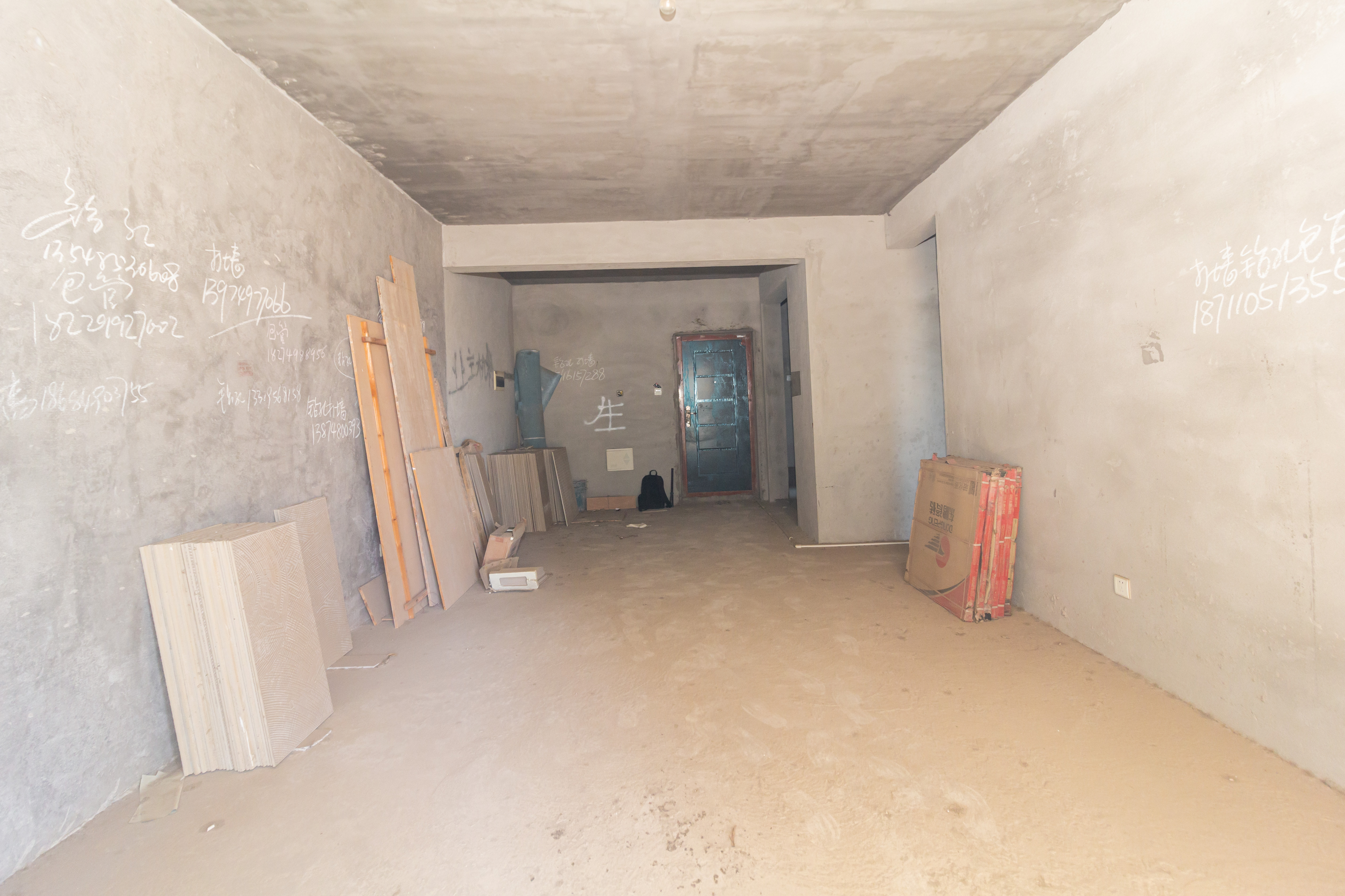 佳美紫郡 3室2厅2卫 62.8万 佳美紫郡 3室2厅2卫 62.8万客厅