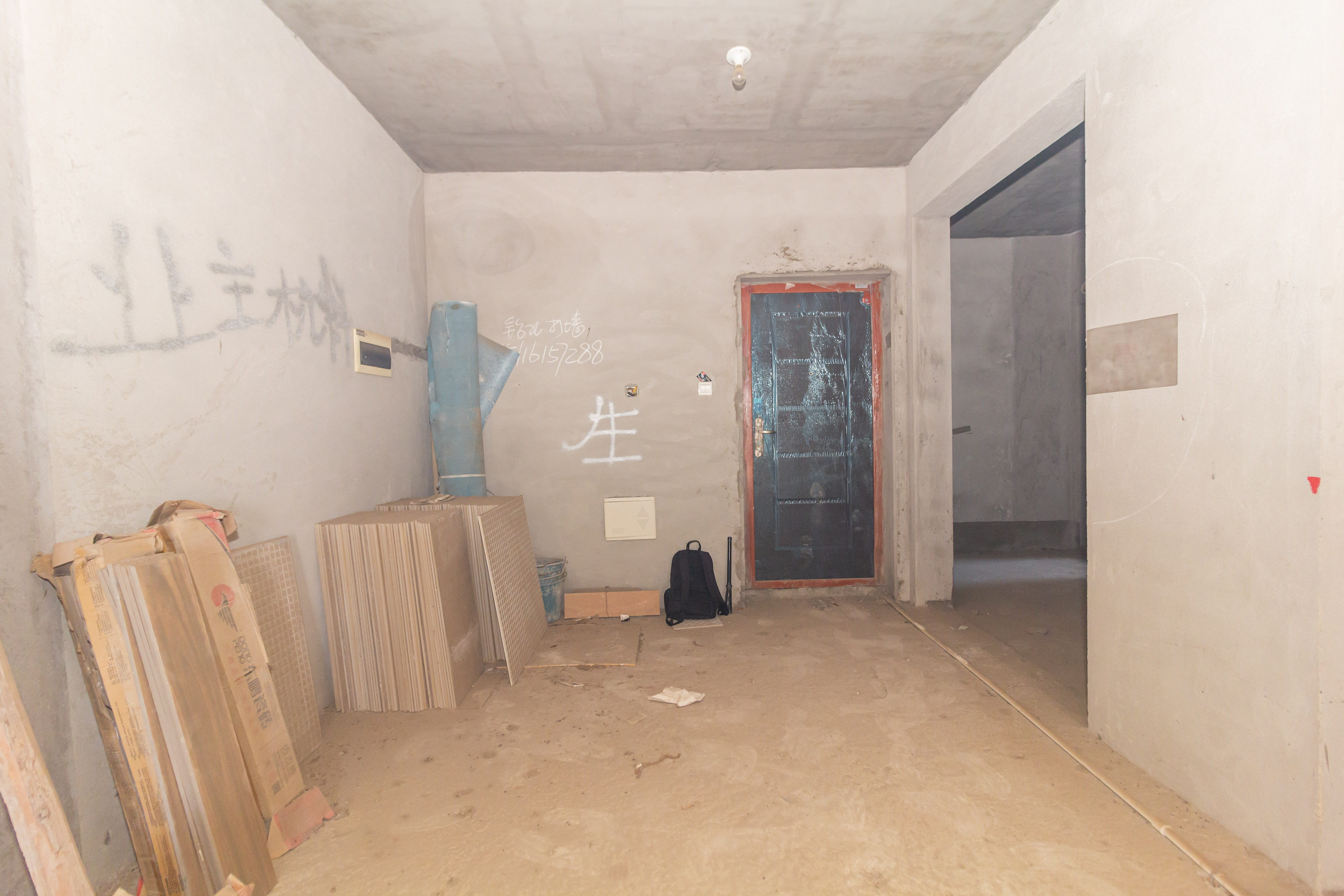 佳美紫郡 3室2厅2卫 62.8万 佳美紫郡 3室2厅2卫 62.8万客厅