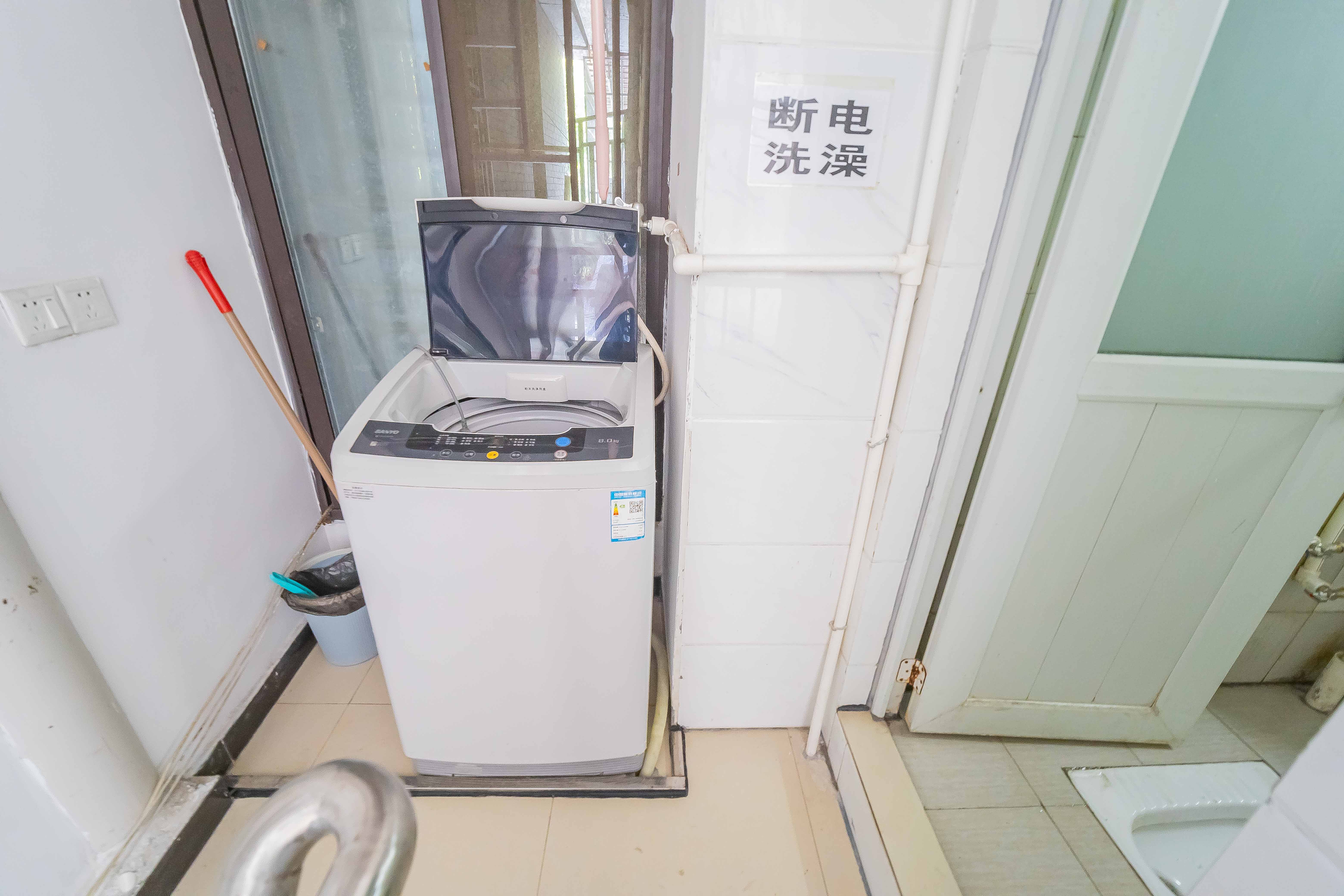 天心巷（一人巷）散盘  2室1厅1卫   57.00万卫生间