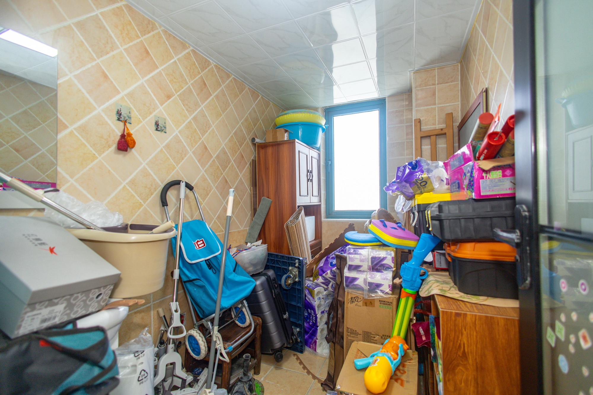 蝴蝶谷 1室2厅1卫 108.8万 蝴蝶谷 1室2厅1卫 108.8万卫生间