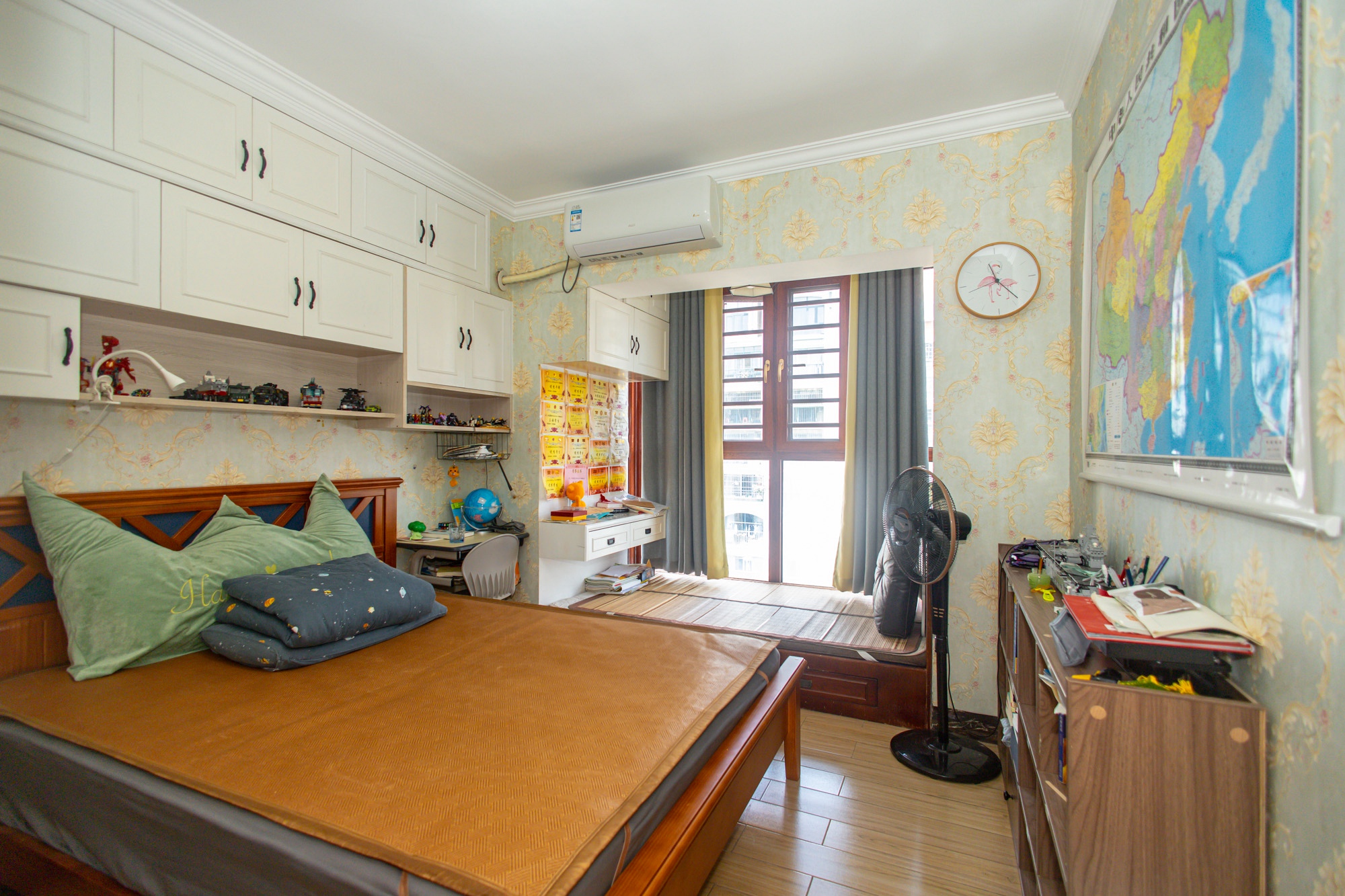 蝴蝶谷 1室2厅1卫 108.8万 蝴蝶谷 1室2厅1卫 108.8万卧室