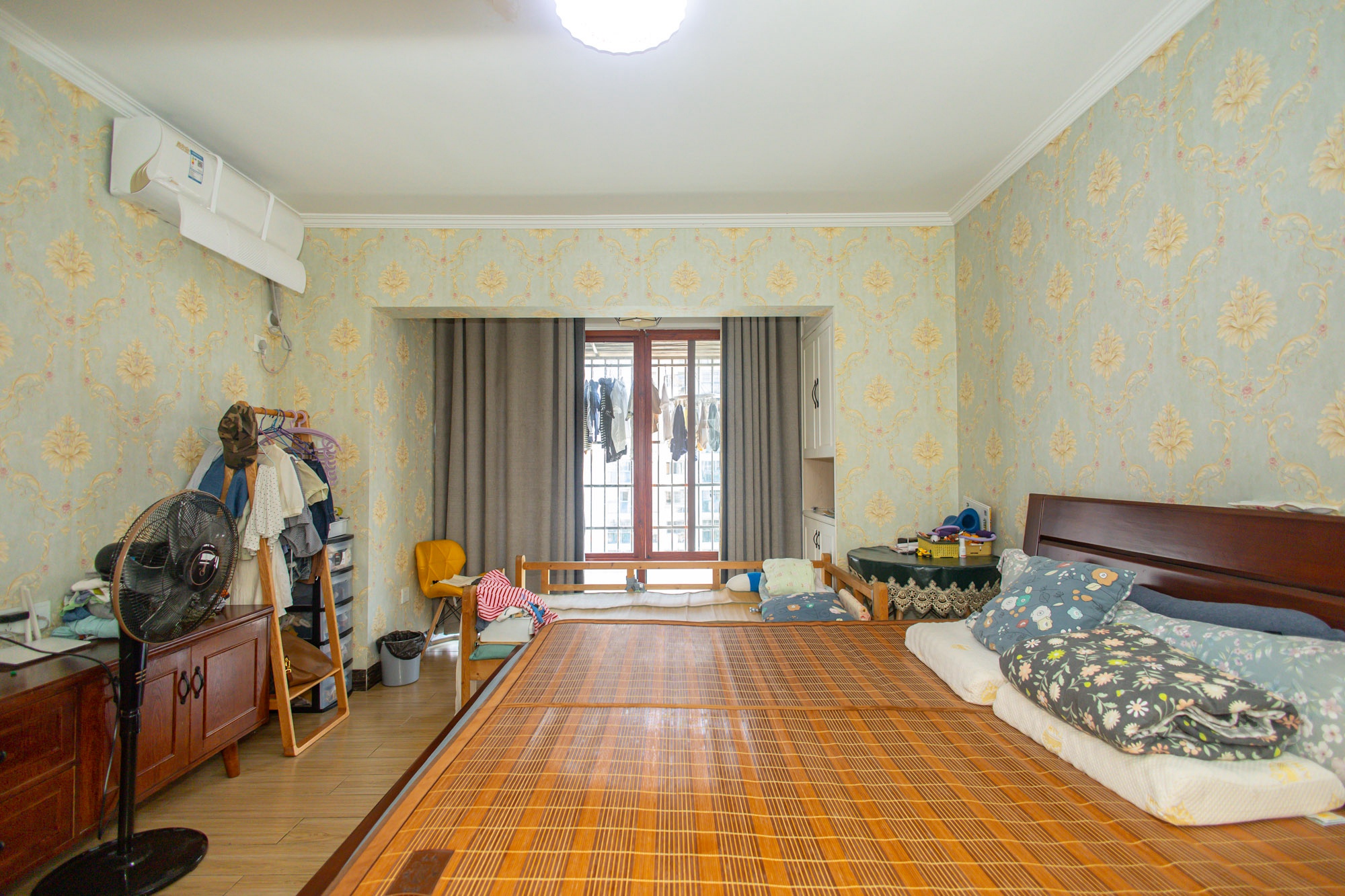 蝴蝶谷 1室2厅1卫 108.8万 蝴蝶谷 1室2厅1卫 108.8万卧室