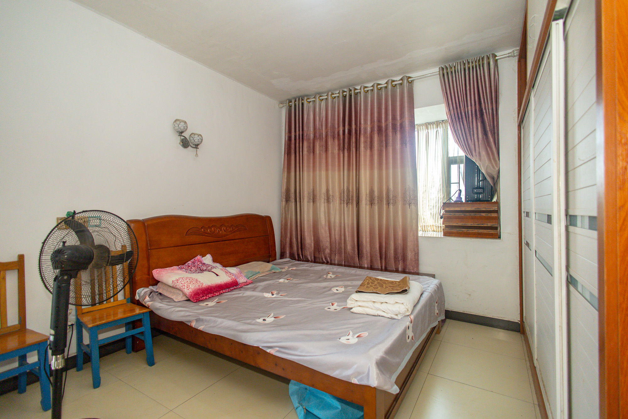 财富港湾(绿领大厦) 3室2厅2卫 68.0万 财富港湾(绿领大厦) 3室2厅2卫 68.0万卧室