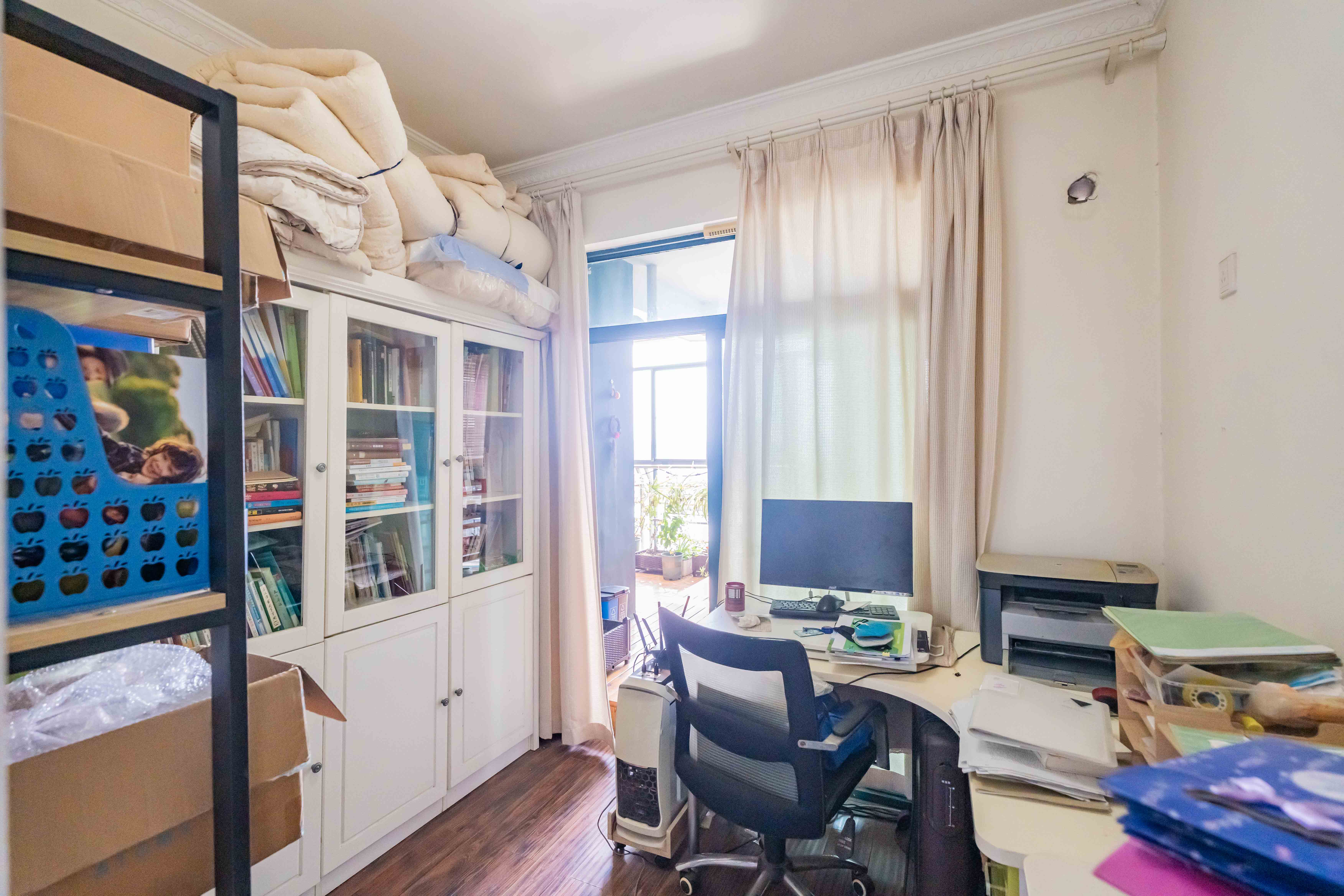 华盛新外滩 4室2厅2卫 200.0万 华盛新外滩 4室2厅2卫 200.0万卧室