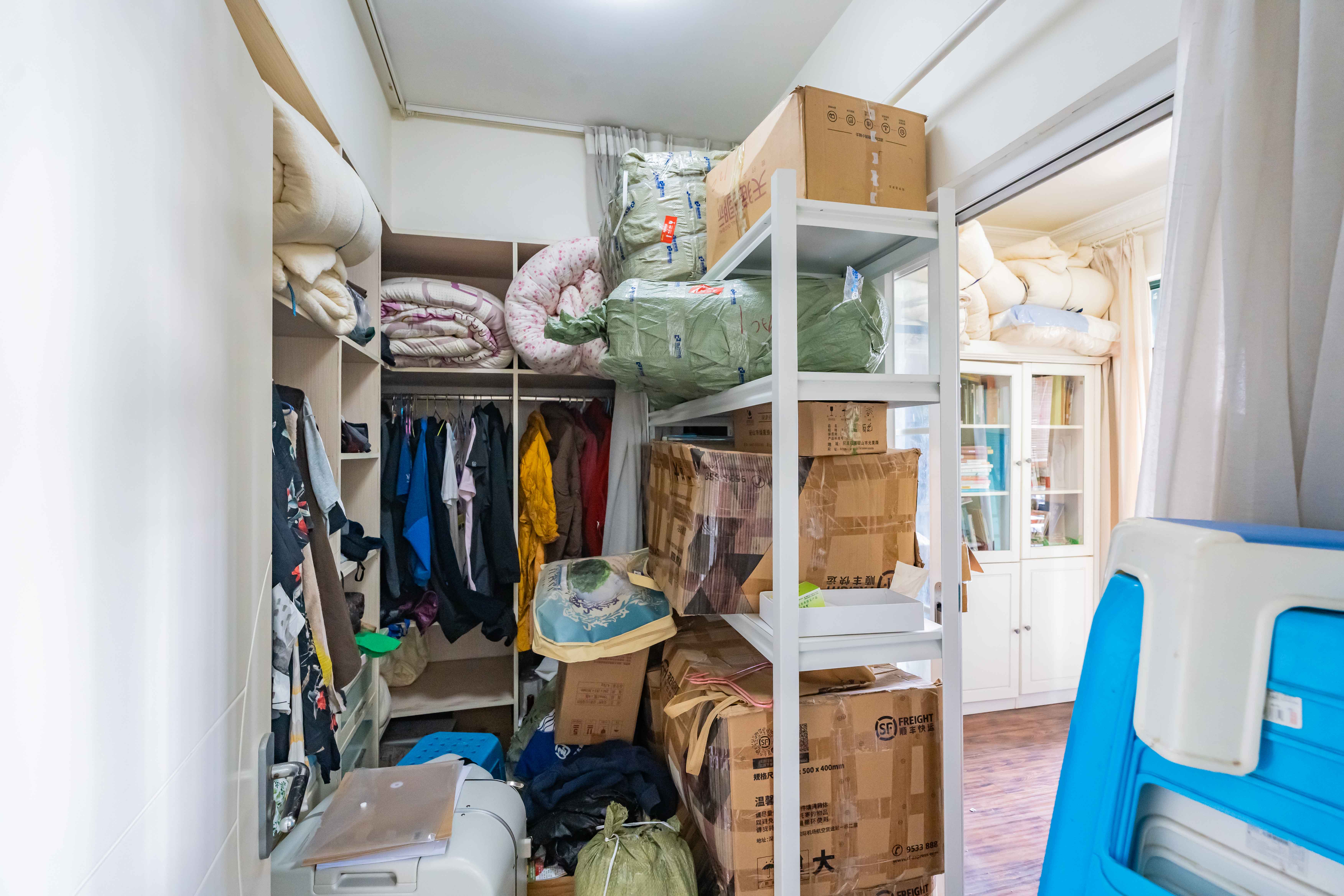 华盛新外滩 4室2厅2卫 200.0万 华盛新外滩 4室2厅2卫 200.0万卧室