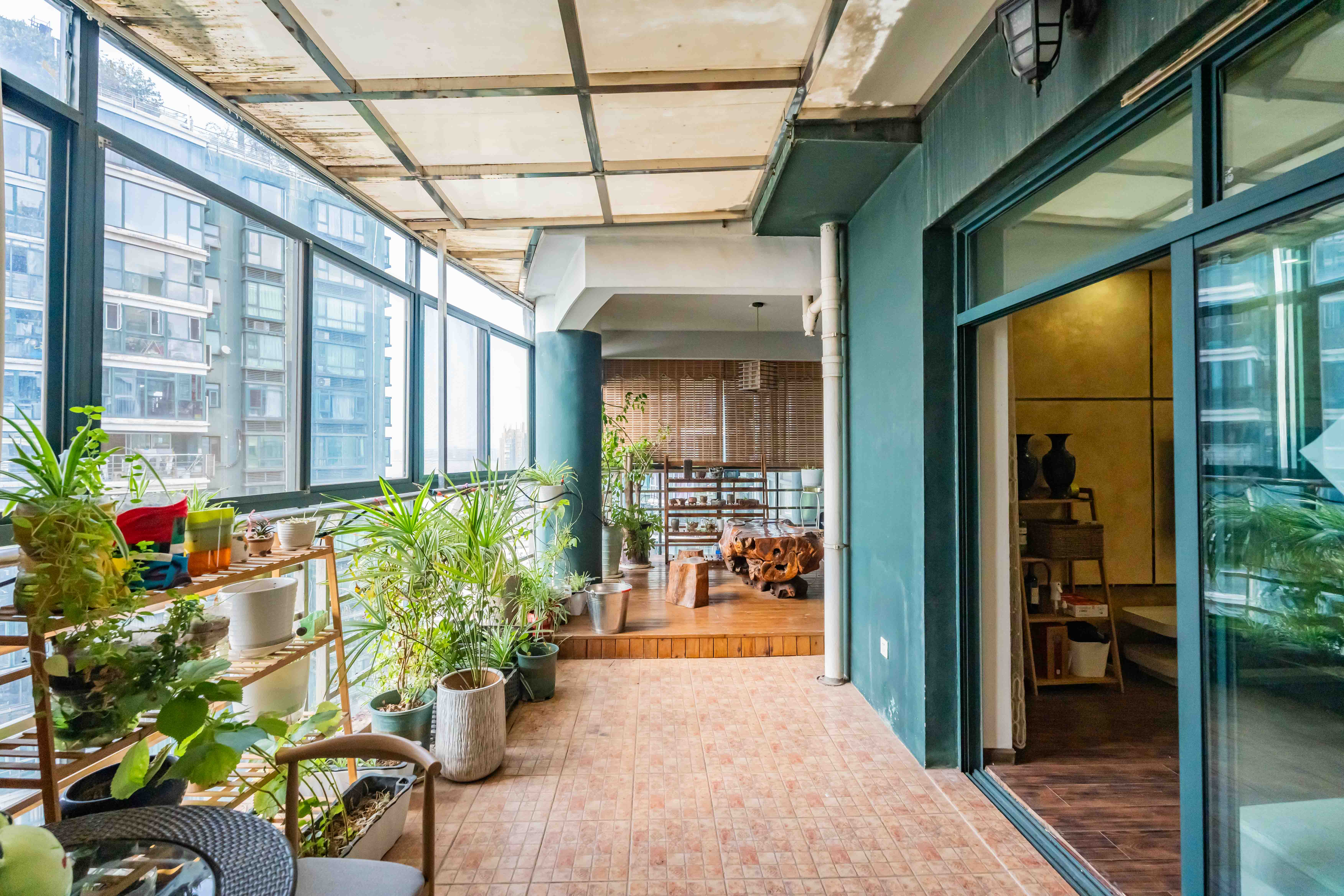 华盛新外滩 4室2厅2卫 200.0万 华盛新外滩 4室2厅2卫 200.0万阳台