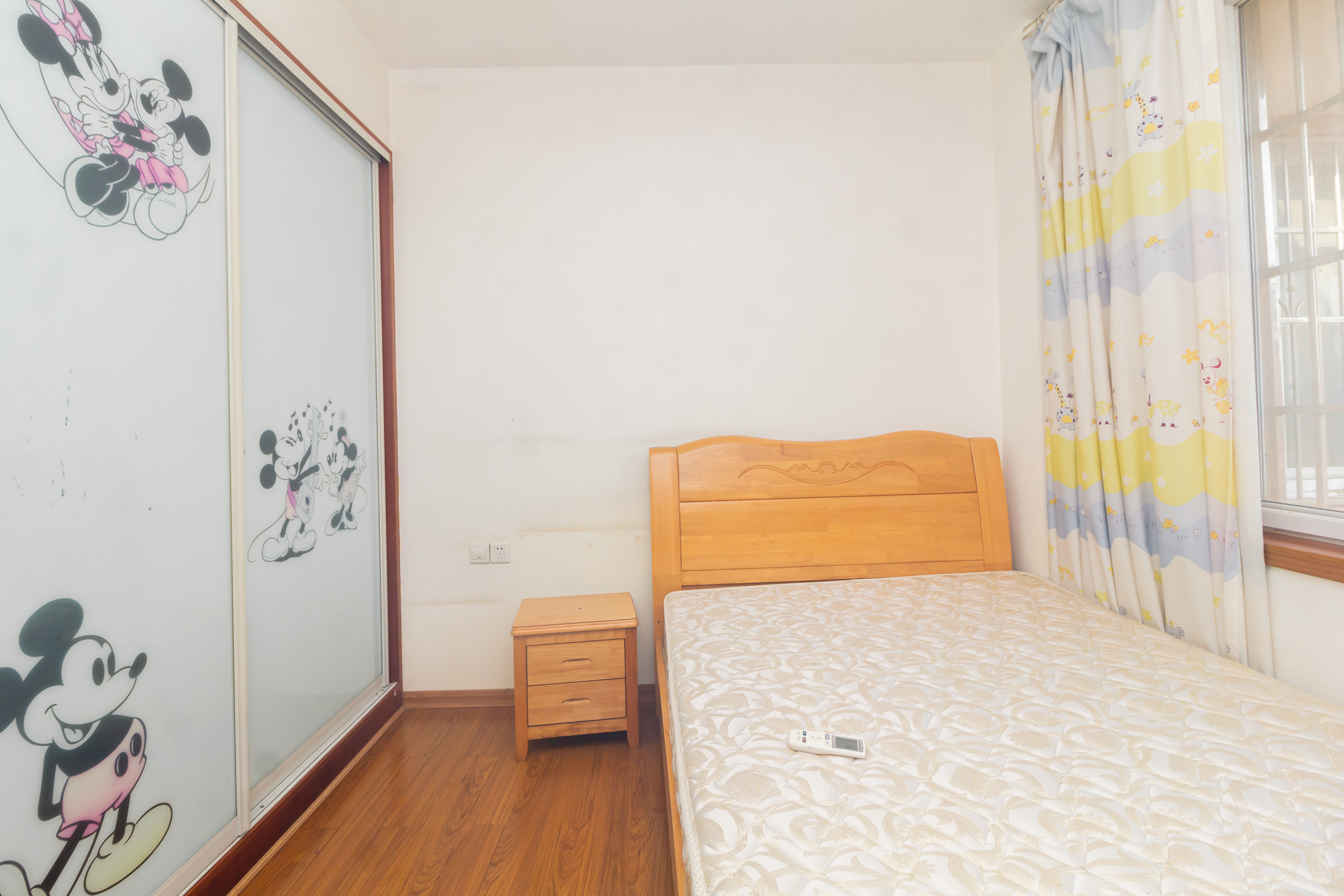 星城国际 1室2厅2卫 62.8万 星城国际 1室2厅2卫 62.8万卧室