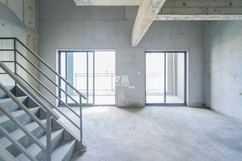 佳兆業(yè)城市廣場  4室2廳2衛(wèi)   137.00萬