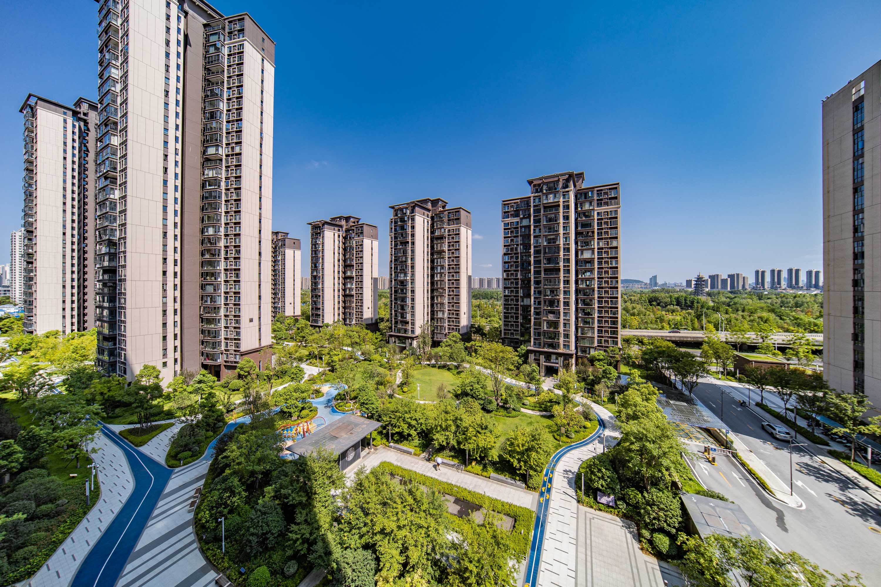 深业鹭栖府  4室2厅2卫   208.00万其他