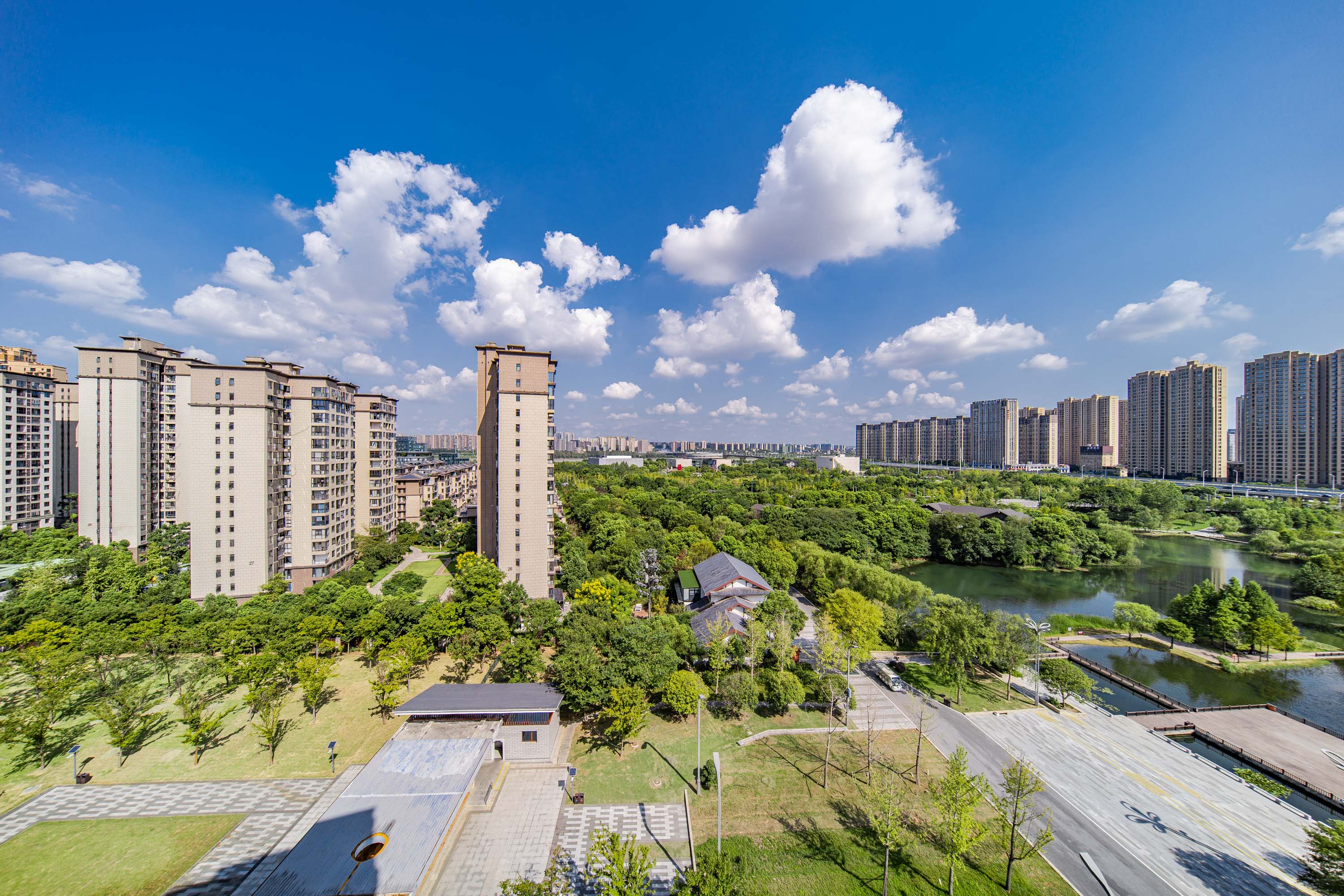 中天栖溪里  4室2厅2卫    350.0万 中天栖溪里  4室2厅2卫    350.0万其他