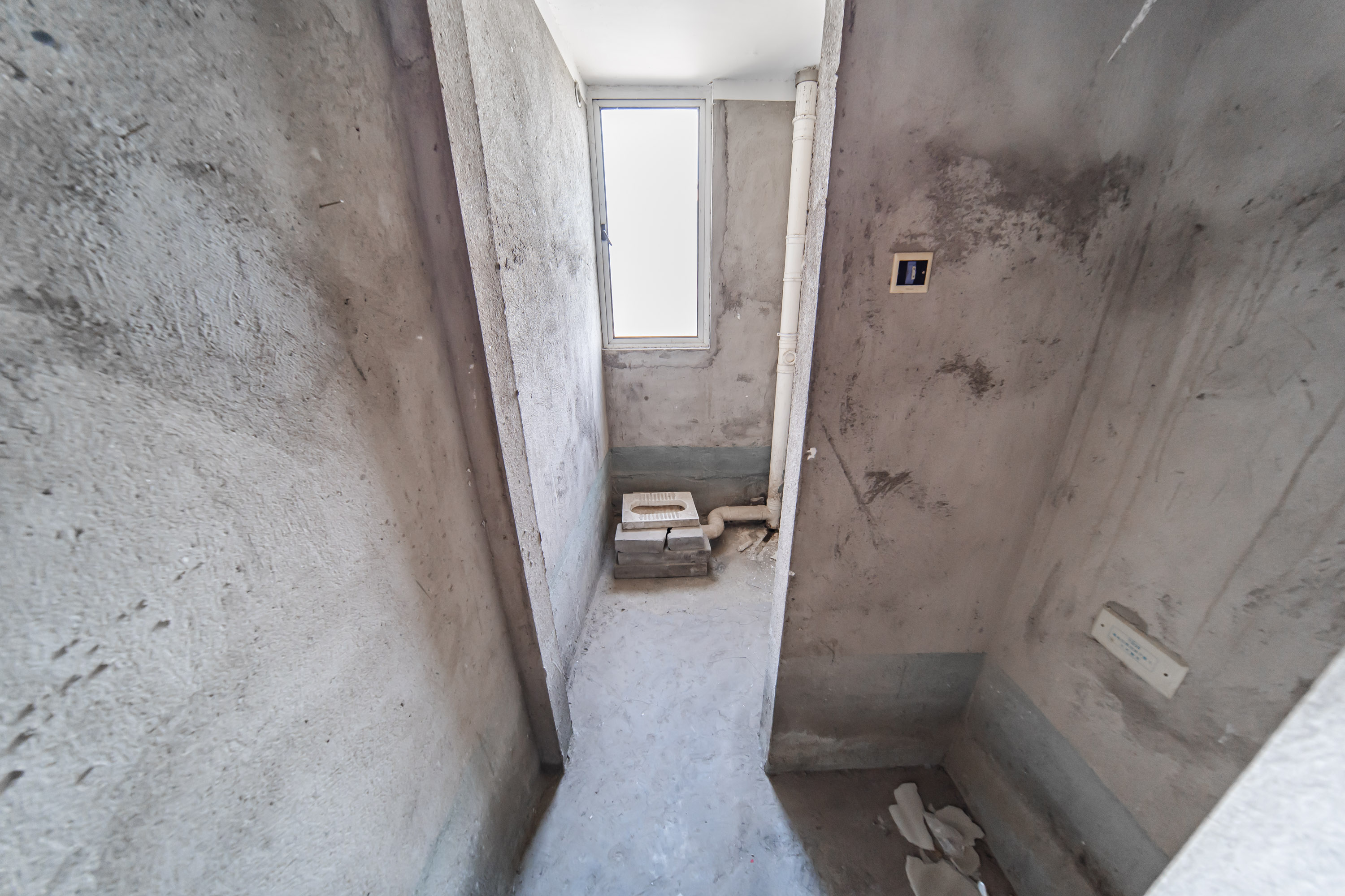 中天栖溪里  4室2厅2卫    350.0万 中天栖溪里  4室2厅2卫    350.0万卫生间