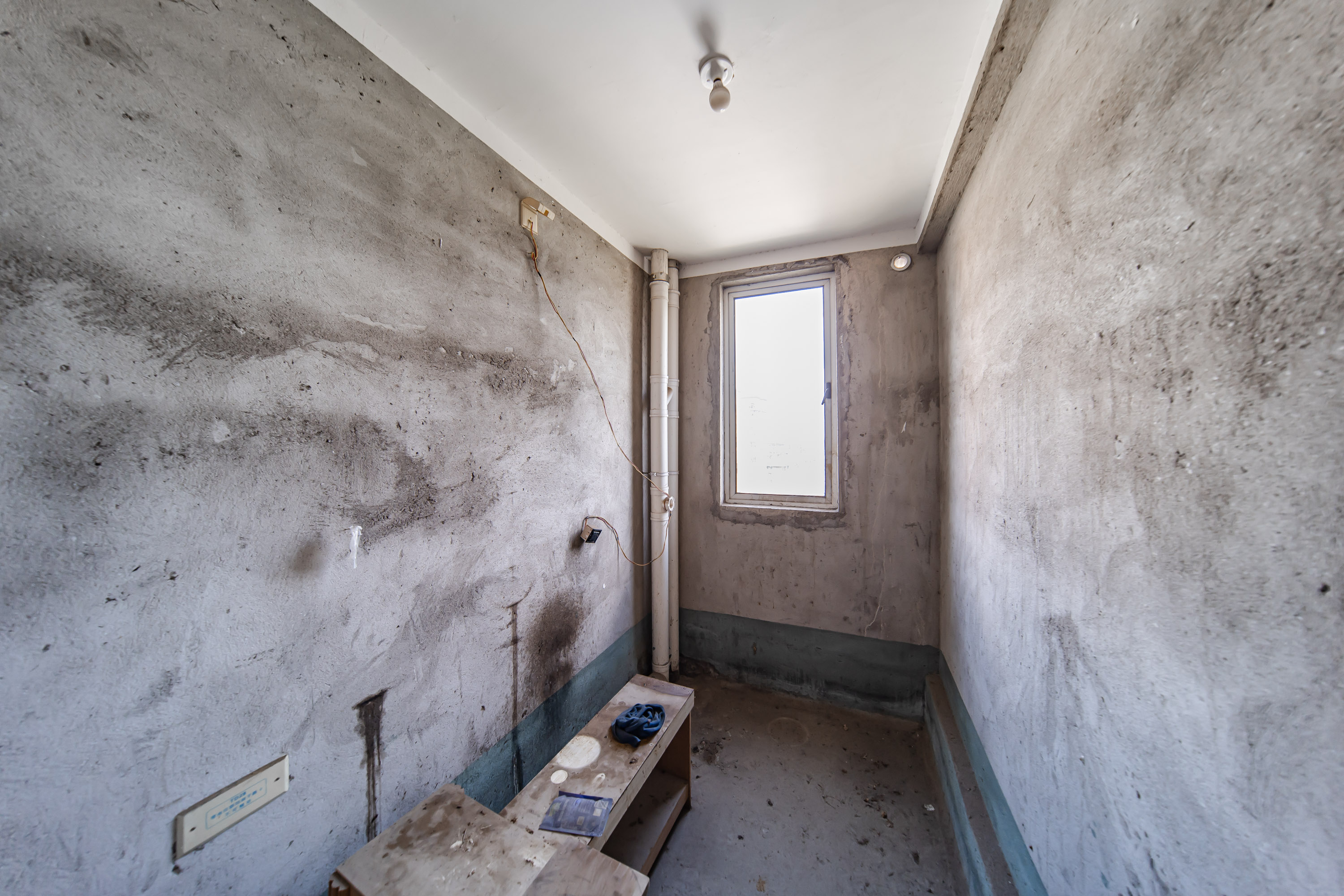 中天栖溪里  4室2厅2卫    350.0万 中天栖溪里  4室2厅2卫    350.0万卫生间