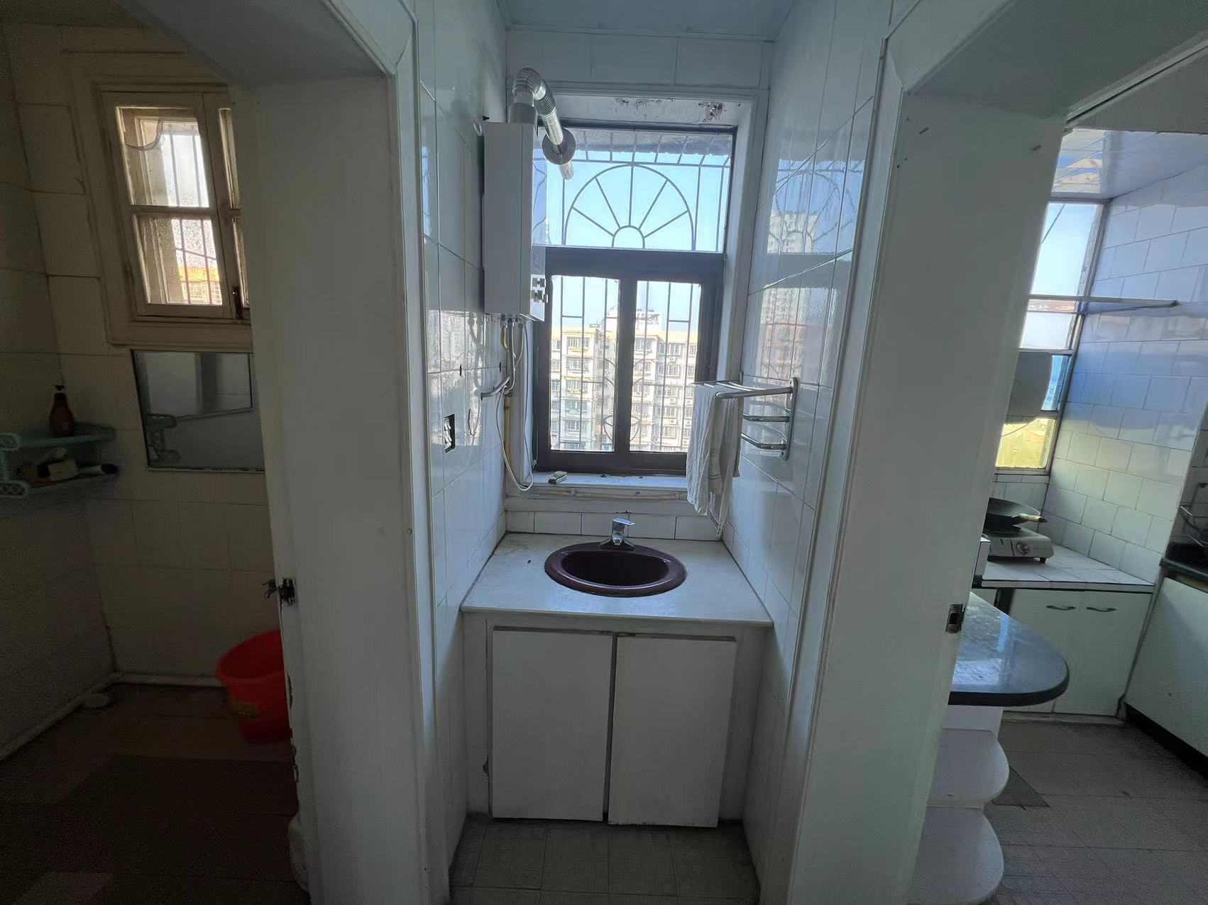 教委宿舍 4室2厅1卫 36.0万 教委宿舍 4室2厅1卫 36.0万室内图