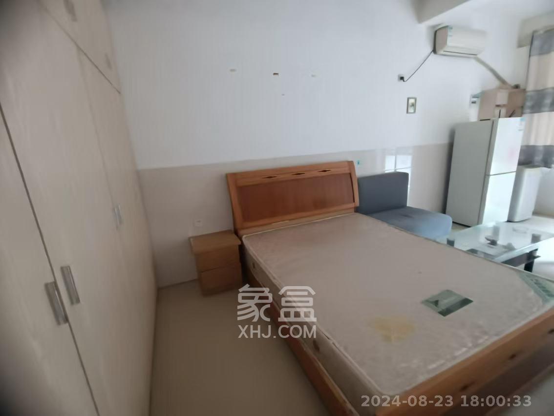 雄海花园  1室1厅1卫   1350.00元/月室内图