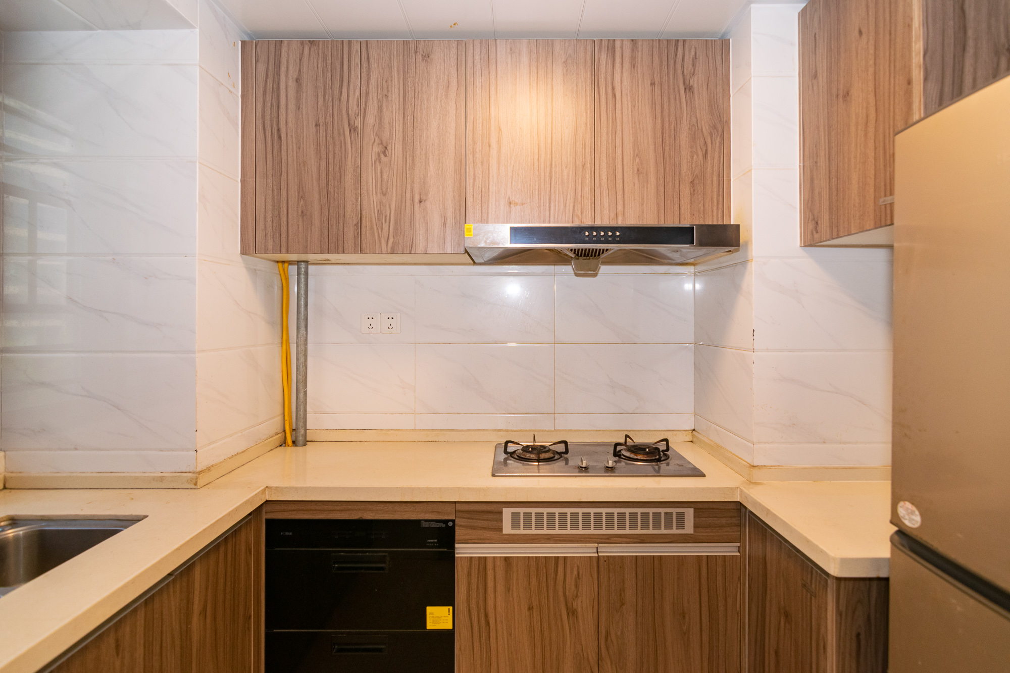 碧桂园高尔夫花园  4室2厅2卫    82.0万 碧桂园高尔夫花园  4室2厅2卫    82.0万厨房