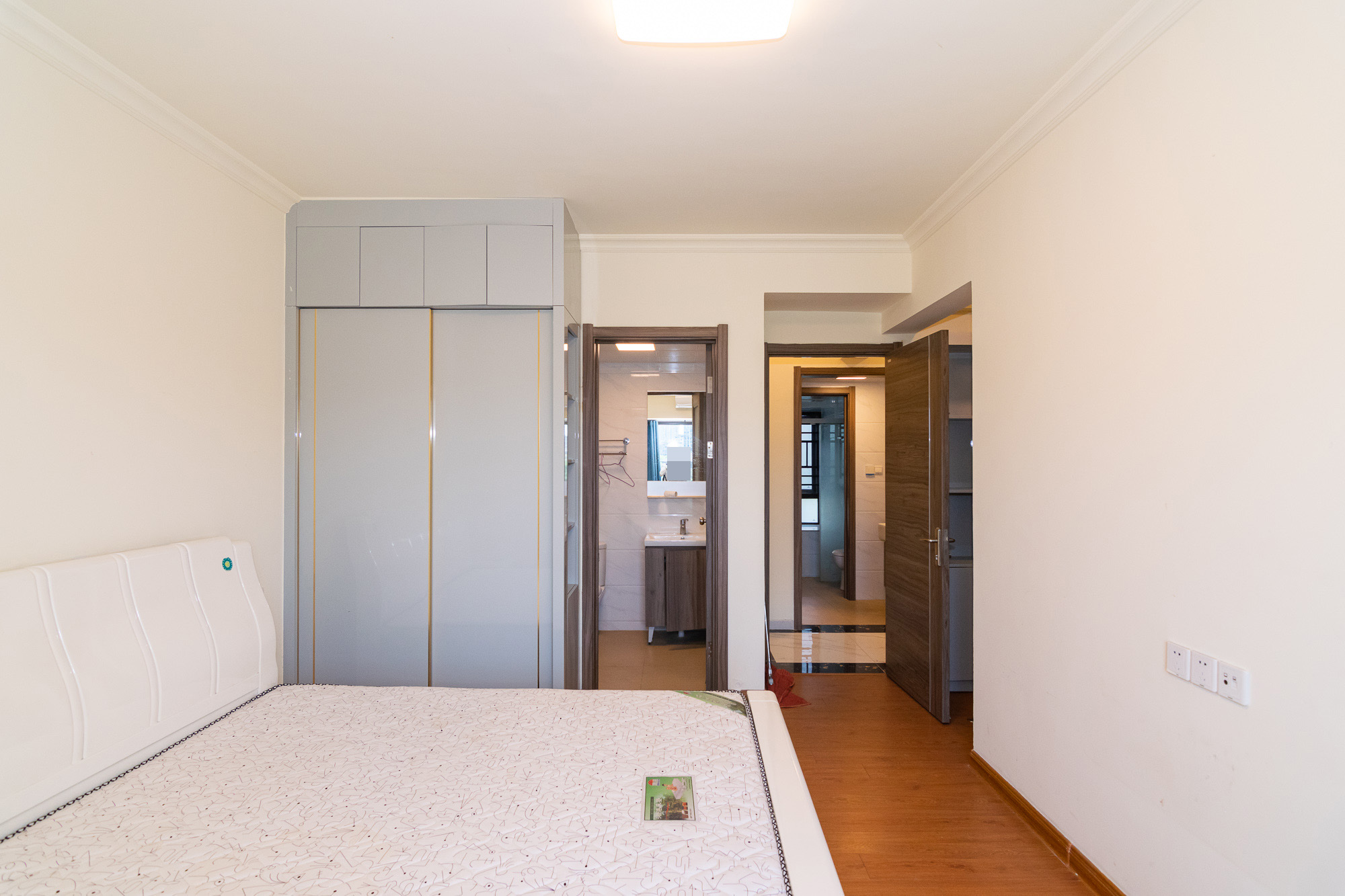 碧桂园高尔夫花园  4室2厅2卫    82.0万 碧桂园高尔夫花园  4室2厅2卫    82.0万卧室