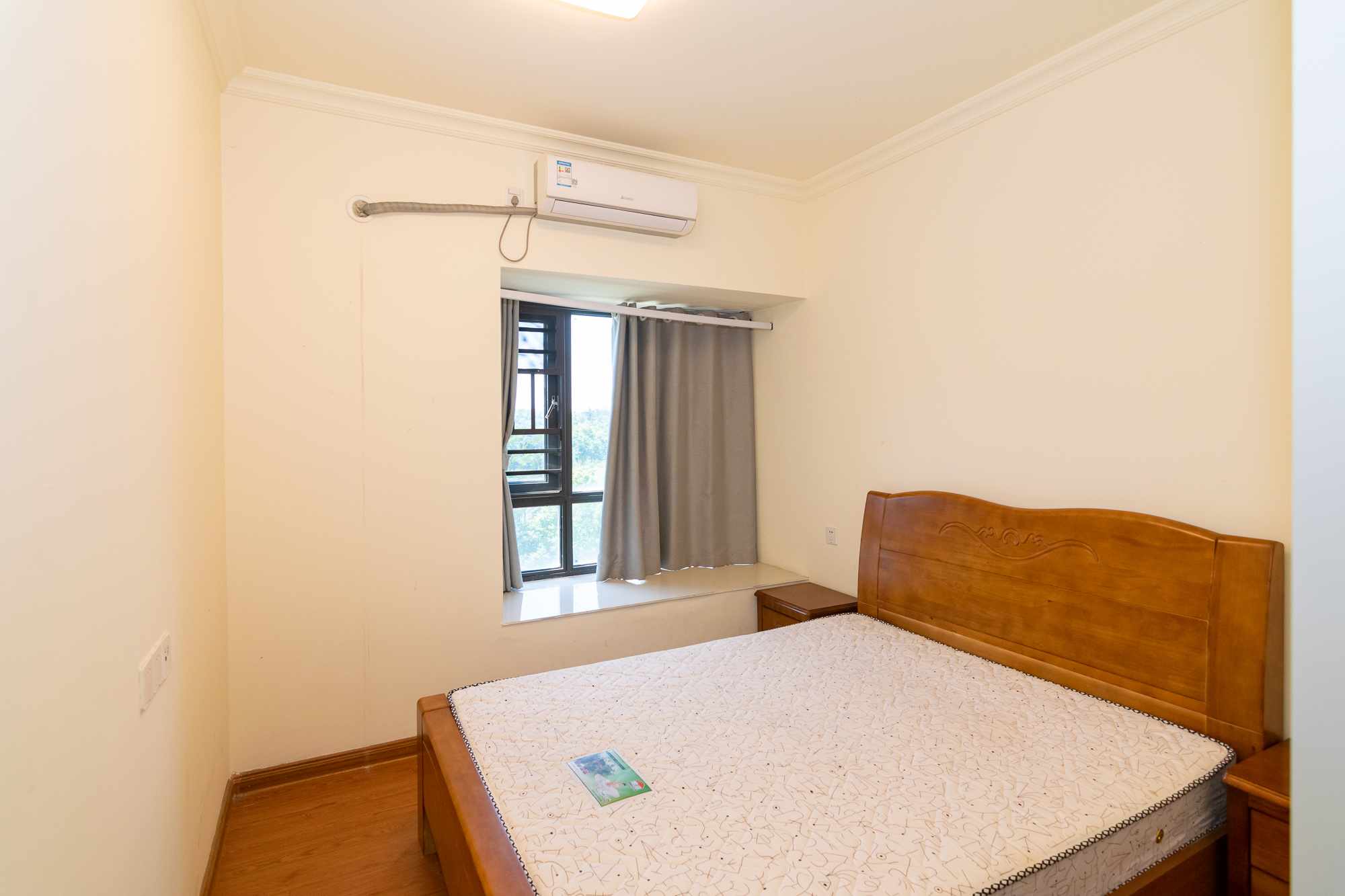 碧桂园高尔夫花园  4室2厅2卫    82.0万 碧桂园高尔夫花园  4室2厅2卫    82.0万卧室