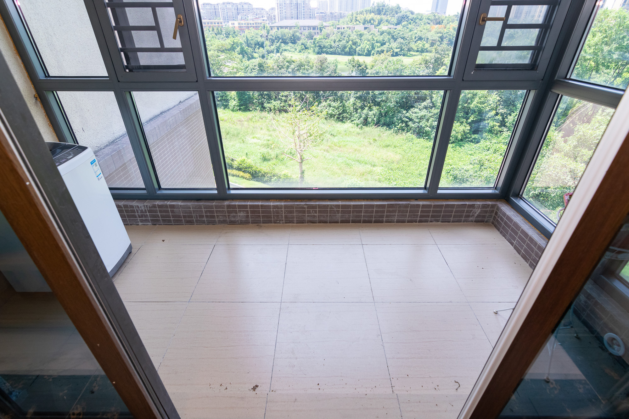 碧桂园高尔夫花园  4室2厅2卫    82.0万 碧桂园高尔夫花园  4室2厅2卫    82.0万阳台