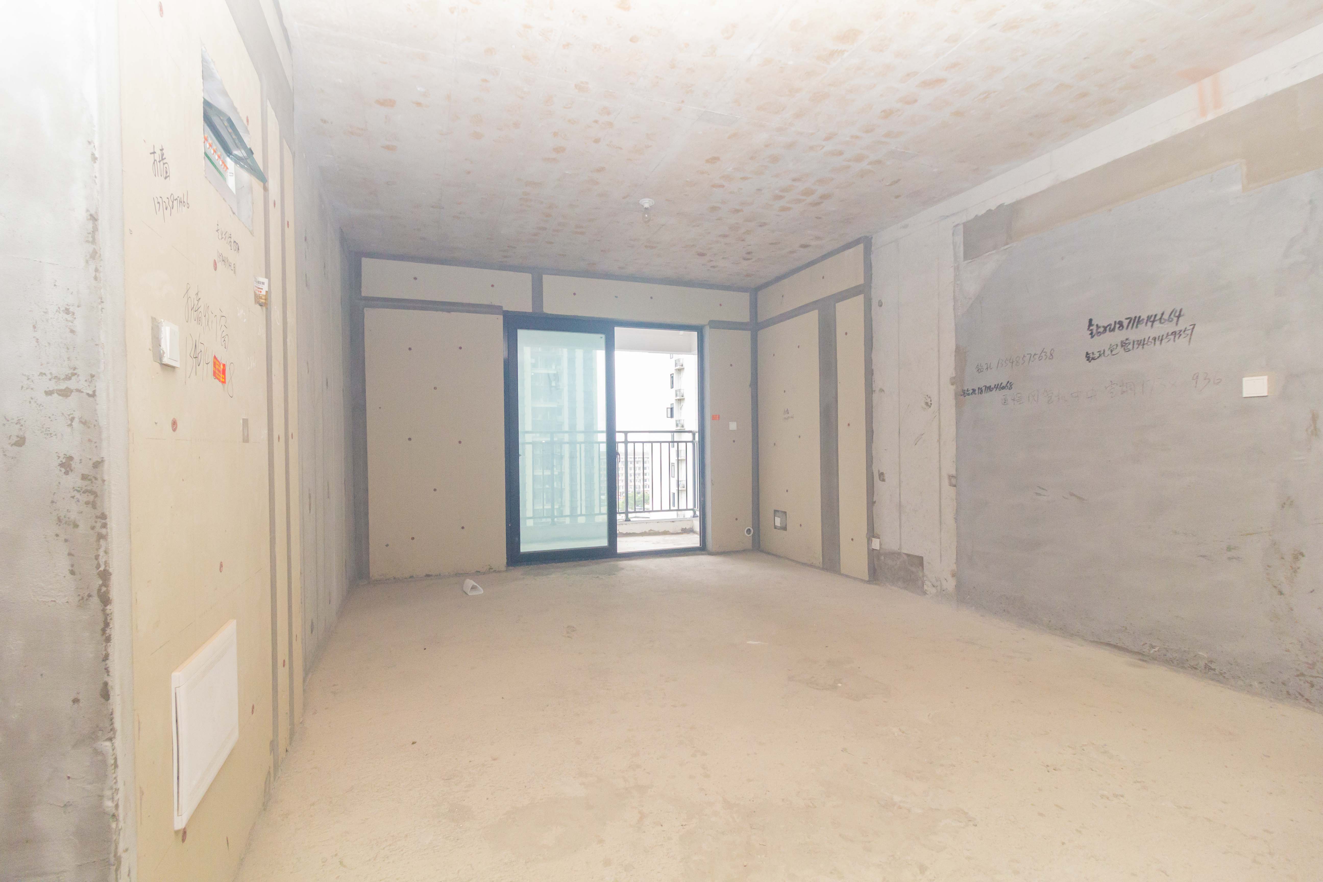 旭辉汇樾城 4室2厅2卫 114.0万 旭辉汇樾城 4室2厅2卫 114.0万客厅