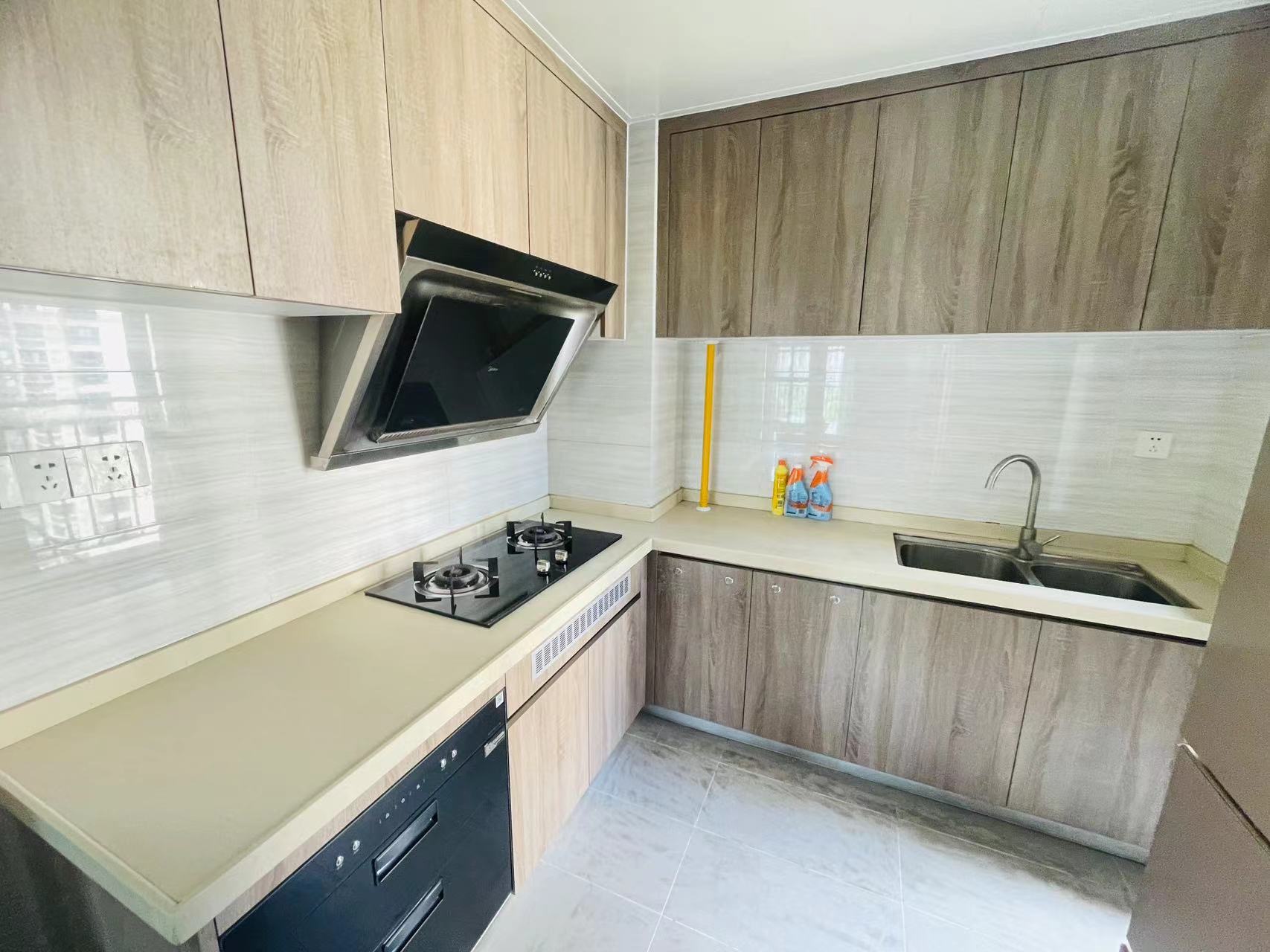 蓝溪谷 3室2厅2卫 59.0万 蓝溪谷 3室2厅2卫 59.0万室内图