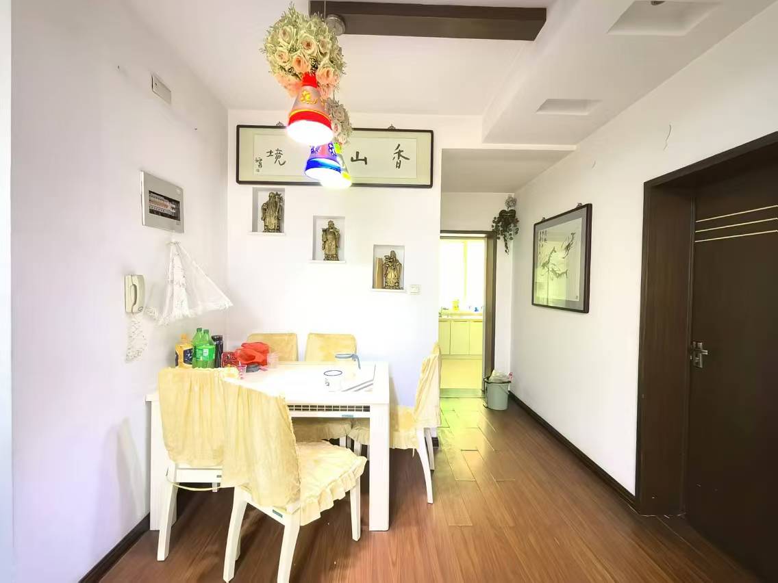 楠湖山庄  2室2厅1卫    40.0万 楠湖山庄  2室2厅1卫    40.0万室内图