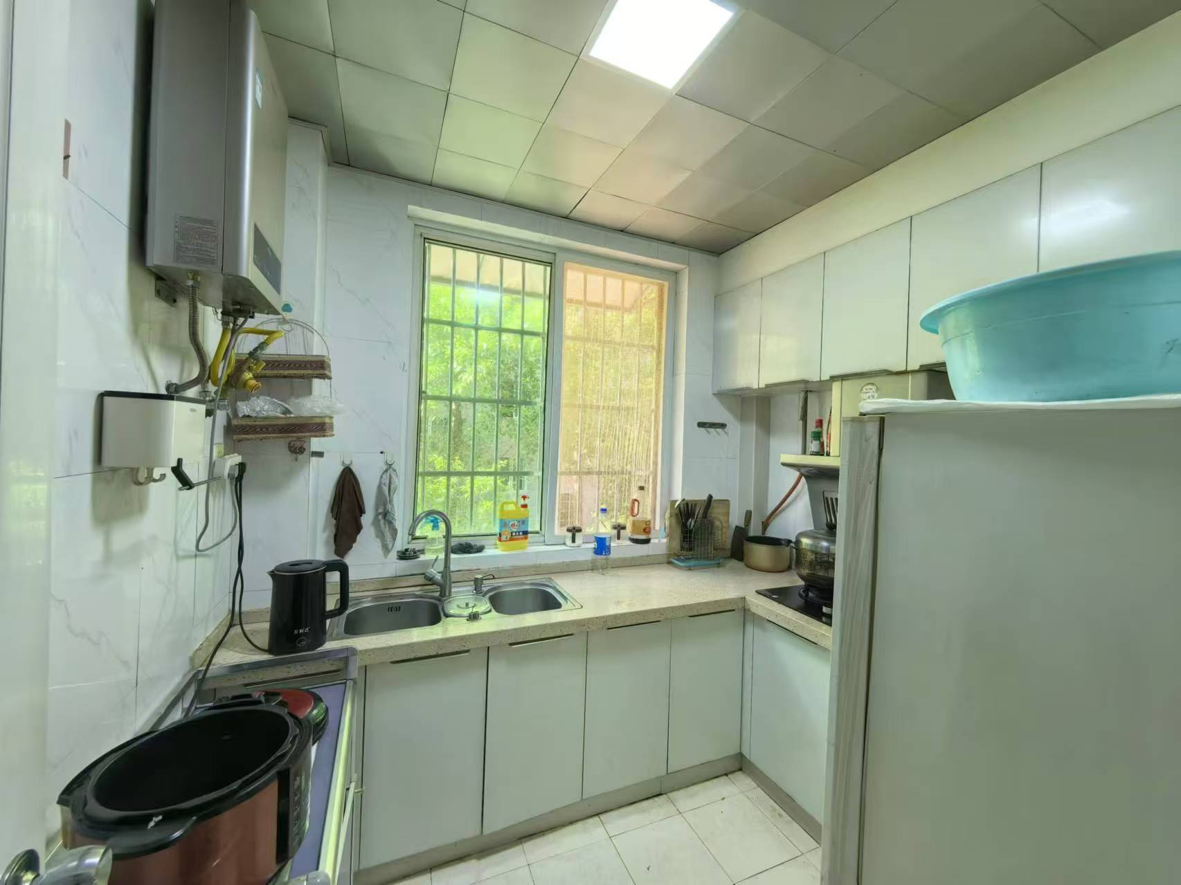 楠湖山庄  2室2厅1卫    40.0万 楠湖山庄  2室2厅1卫    40.0万室内图