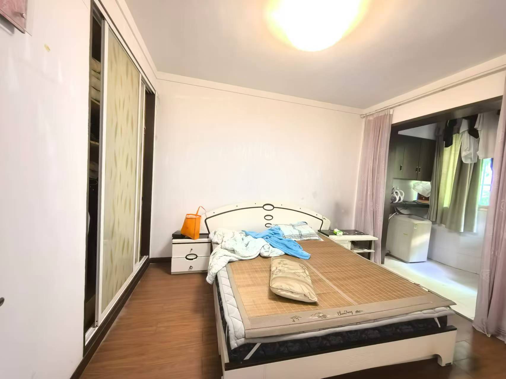 楠湖山庄  2室2厅1卫    40.0万 楠湖山庄  2室2厅1卫    40.0万室内图