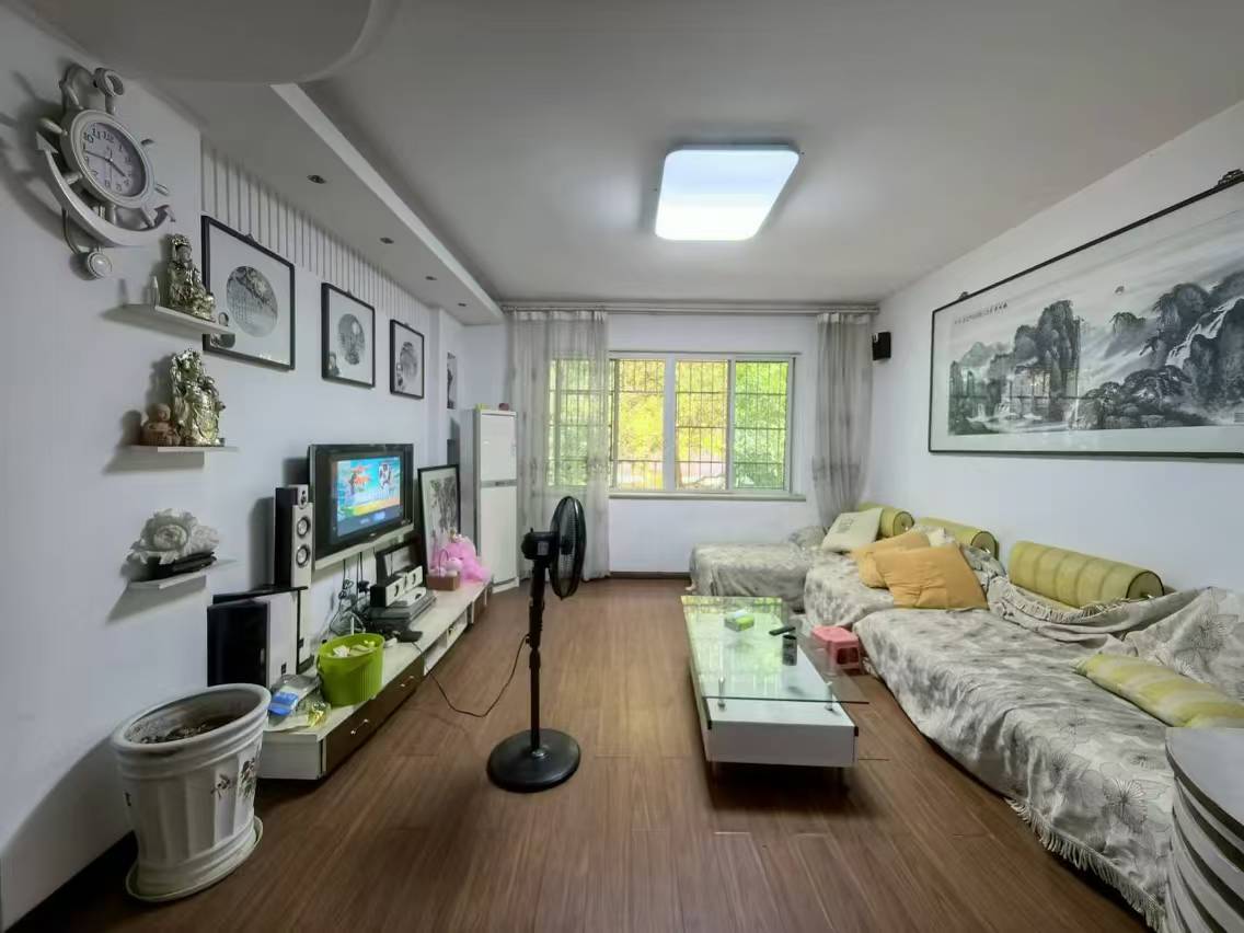 楠湖山庄  2室2厅1卫    40.0万 楠湖山庄  2室2厅1卫    40.0万室内图