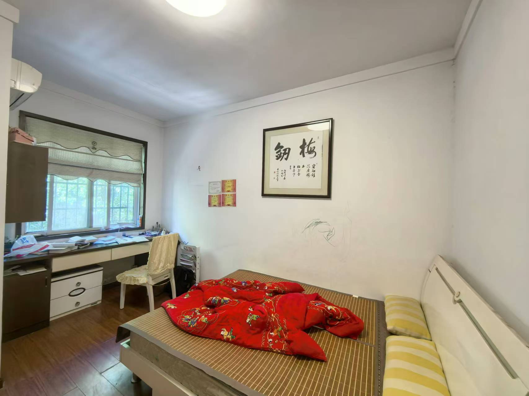 楠湖山庄  2室2厅1卫    40.0万 楠湖山庄  2室2厅1卫    40.0万室内图