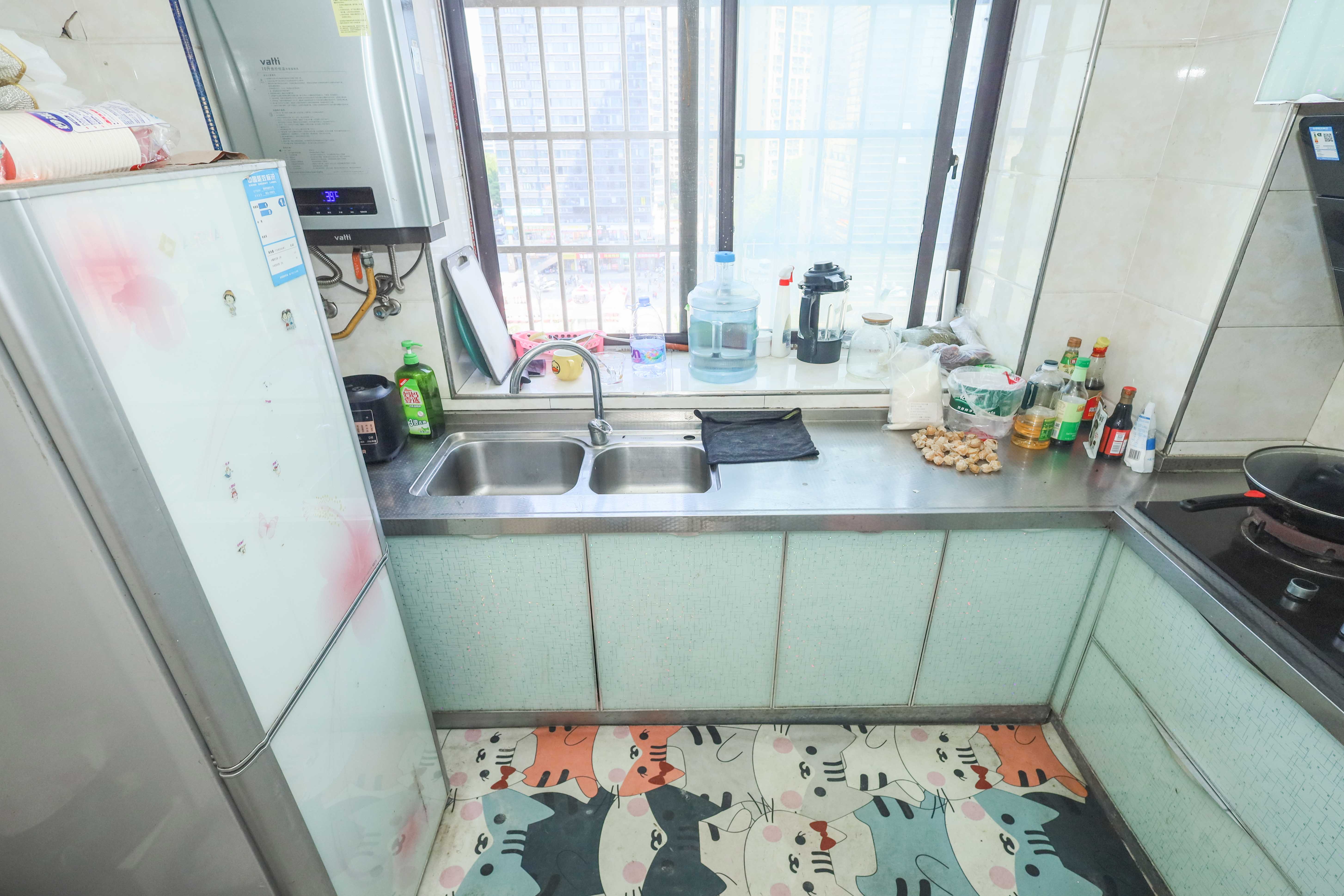 可可小城（麓谷可可小城)  3室2厅1卫   86.80万厨房