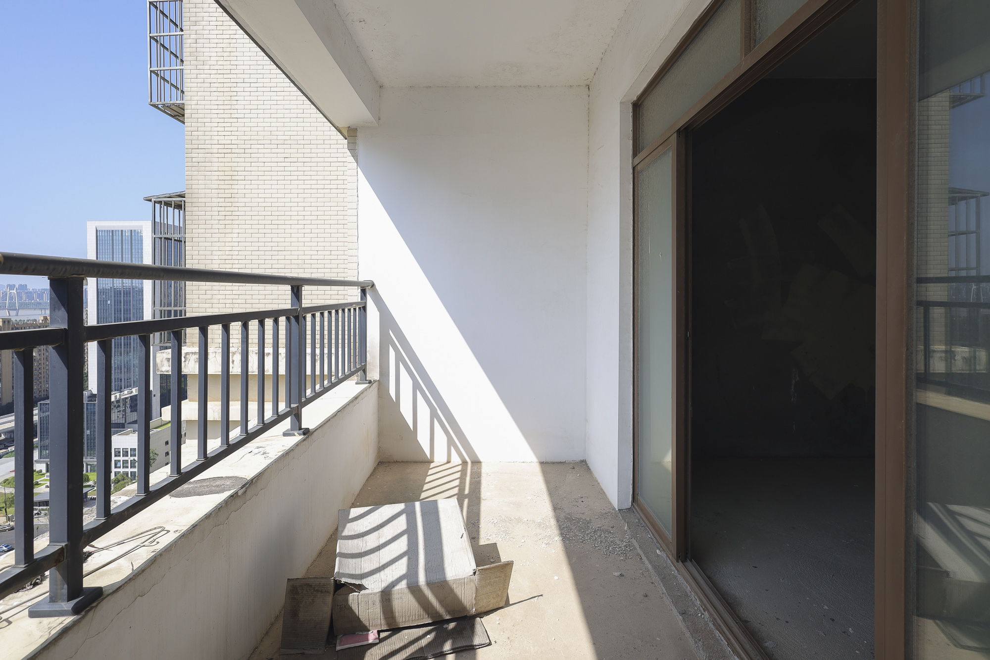 水木华麓  3室2厅2卫   120.00万阳台
