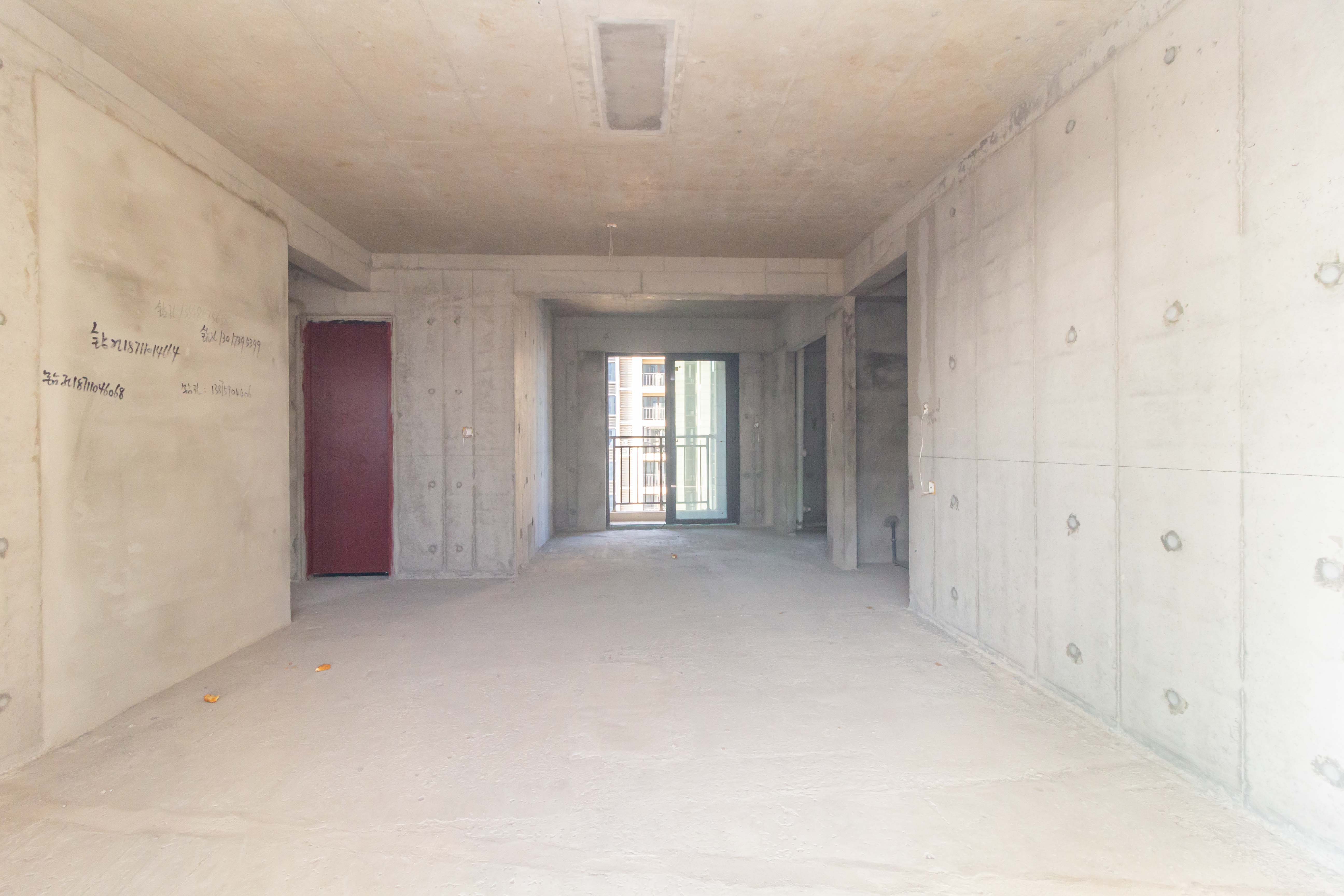 映悦星府  4室2厅2卫    73.8万客厅