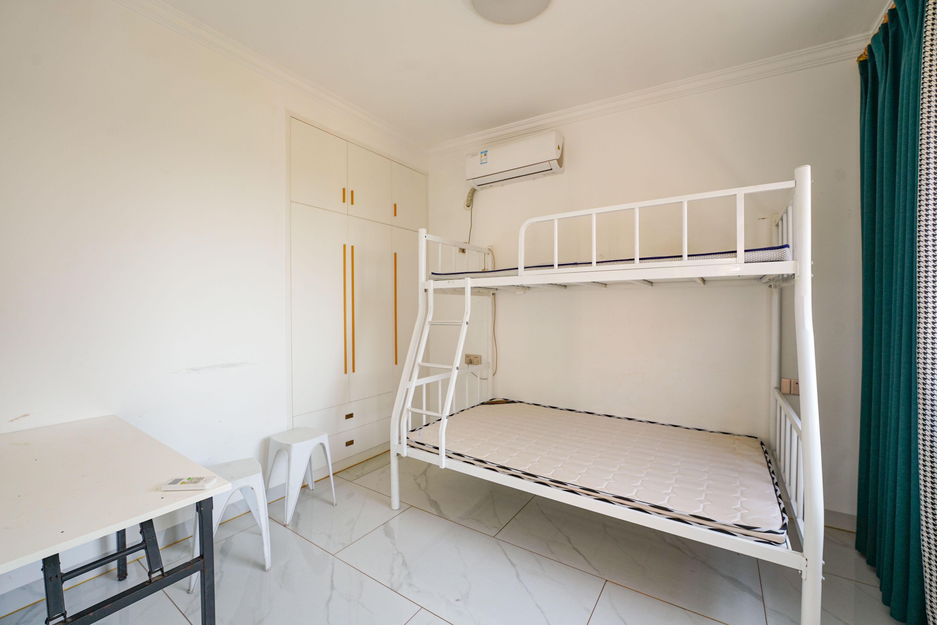 丽发新城  3室2厅1卫    66.0万 丽发新城  3室2厅1卫    66.0万卧室