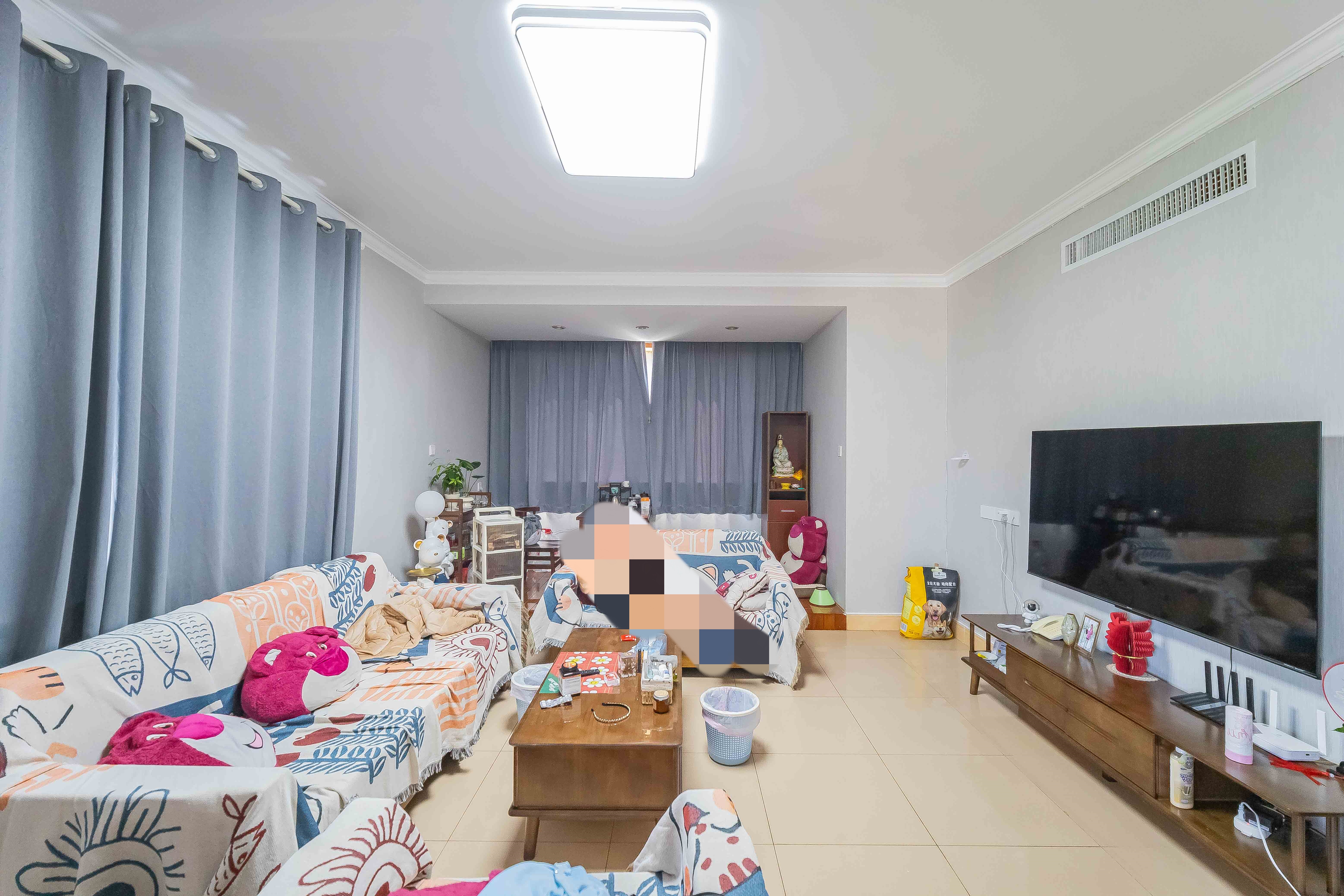 湘农桥社区  4室2厅2卫    320.0万 湘农桥社区  4室2厅2卫    320.0万客厅