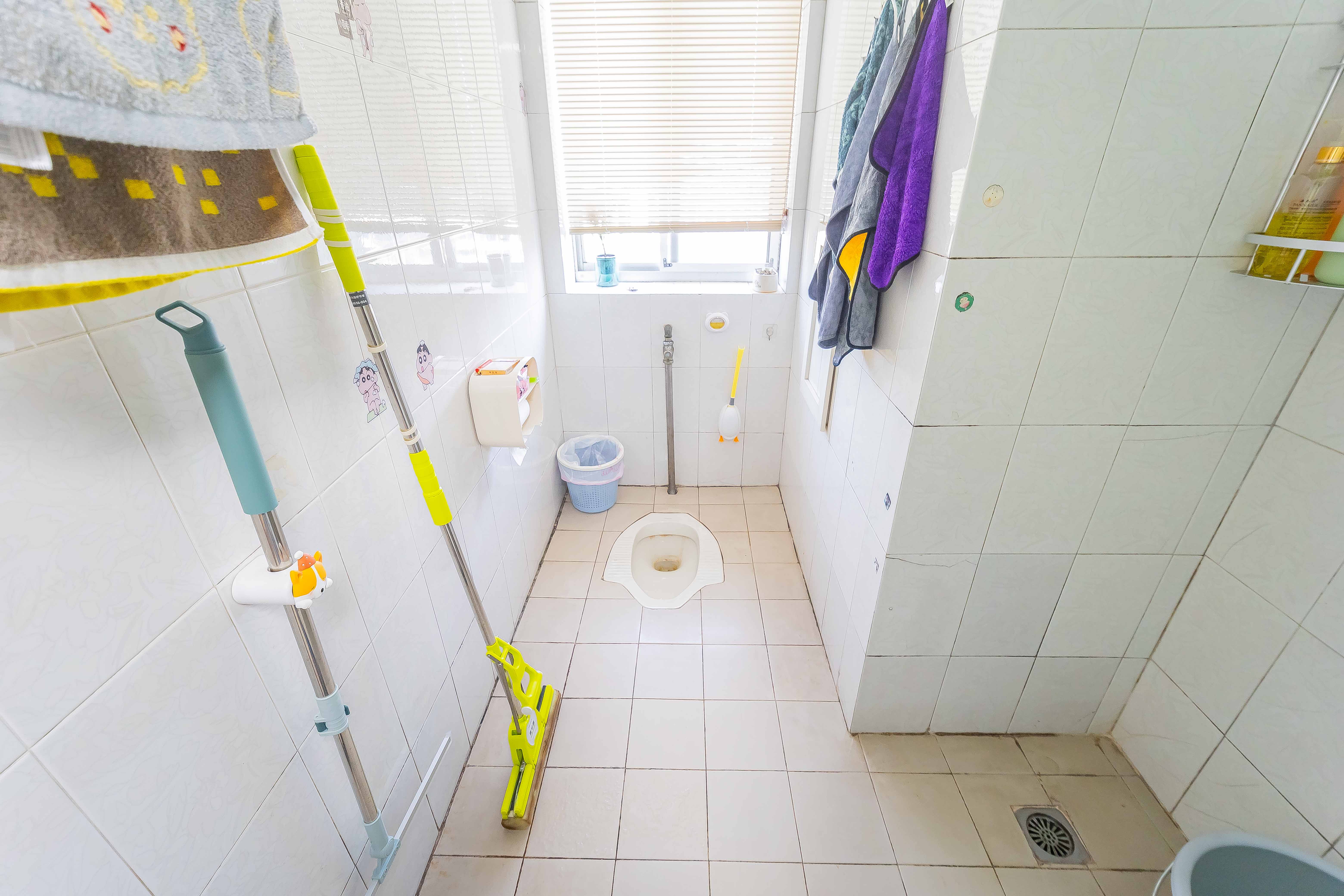 湘农桥社区  4室2厅2卫    320.0万 湘农桥社区  4室2厅2卫    320.0万卫生间