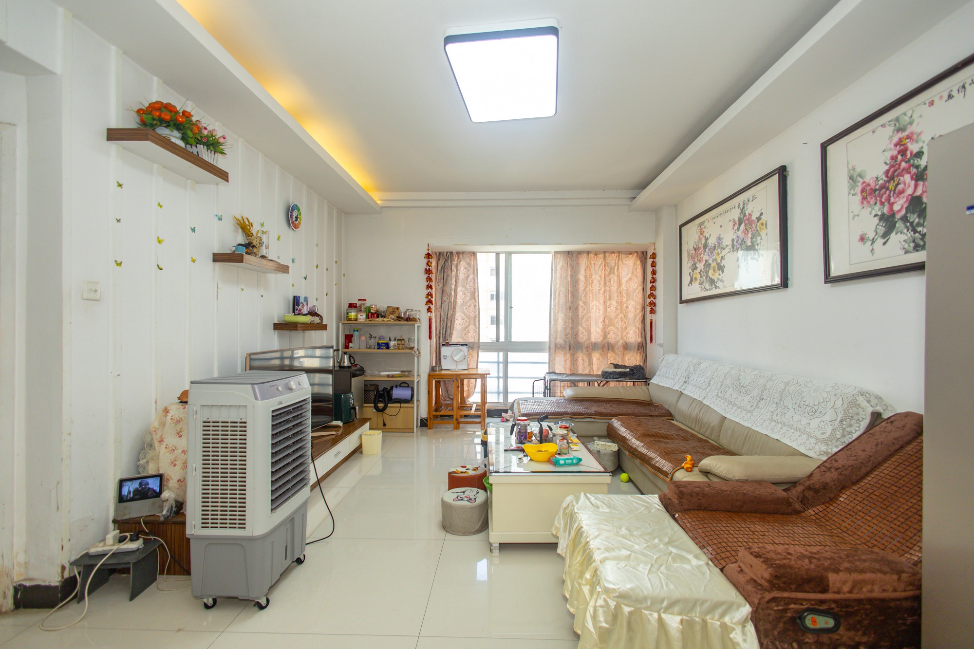 楚天家园  3室2厅2卫    69.8万 楚天家园  3室2厅2卫    69.8万客厅