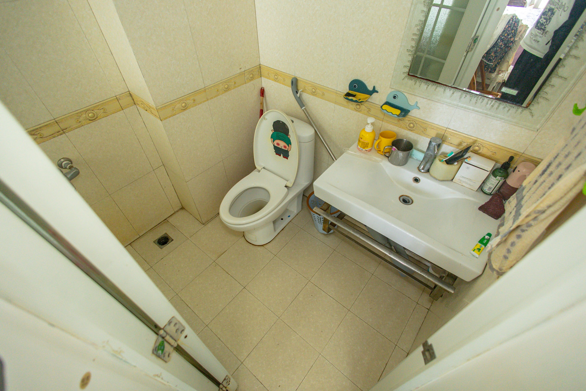 楚天家园  3室2厅2卫    69.8万 楚天家园  3室2厅2卫    69.8万卫生间