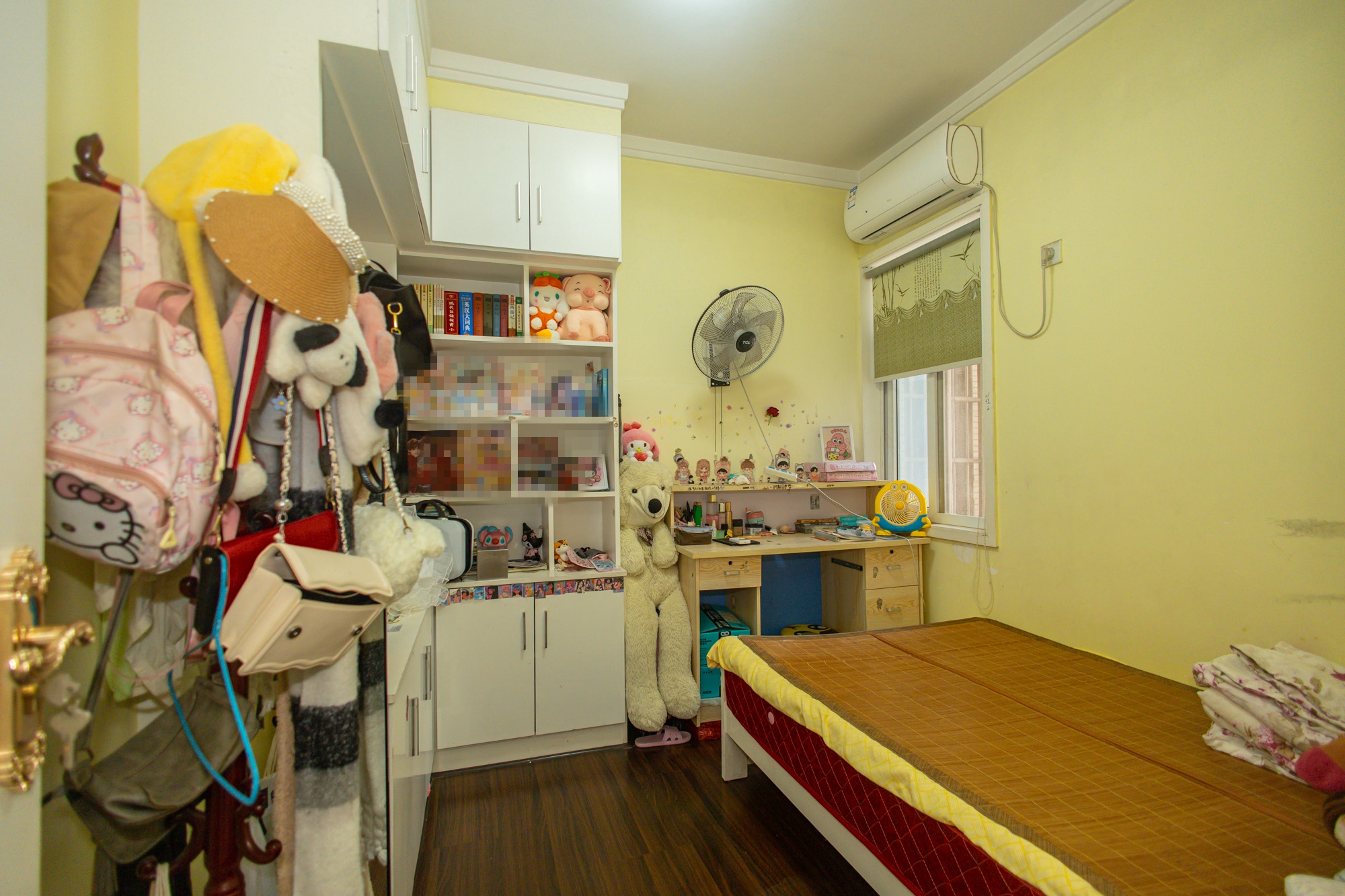 楚天家园  3室2厅2卫    69.8万 楚天家园  3室2厅2卫    69.8万卧室