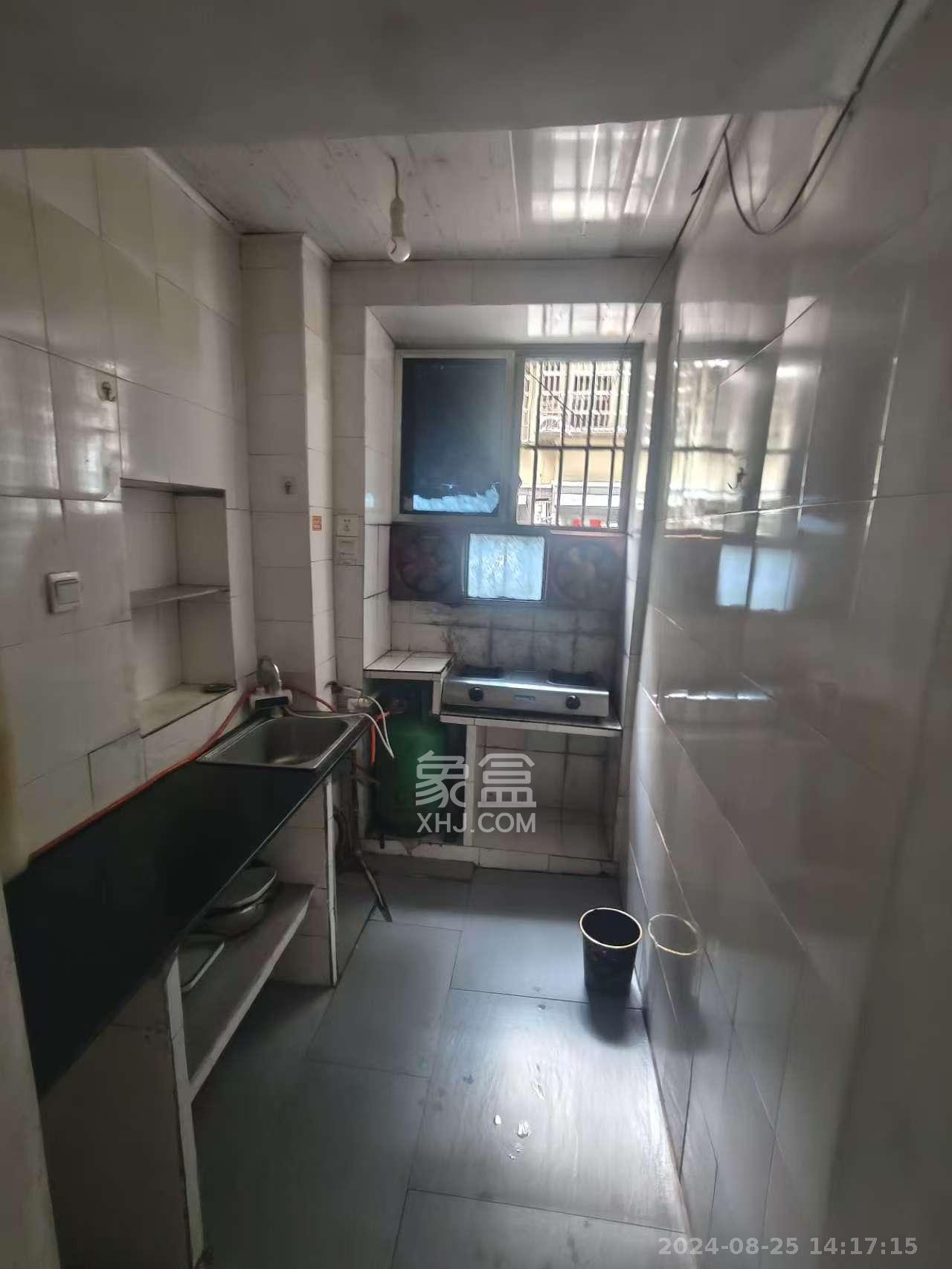 曾家湾小区  1室1厅1卫   1300.00元/月室内图