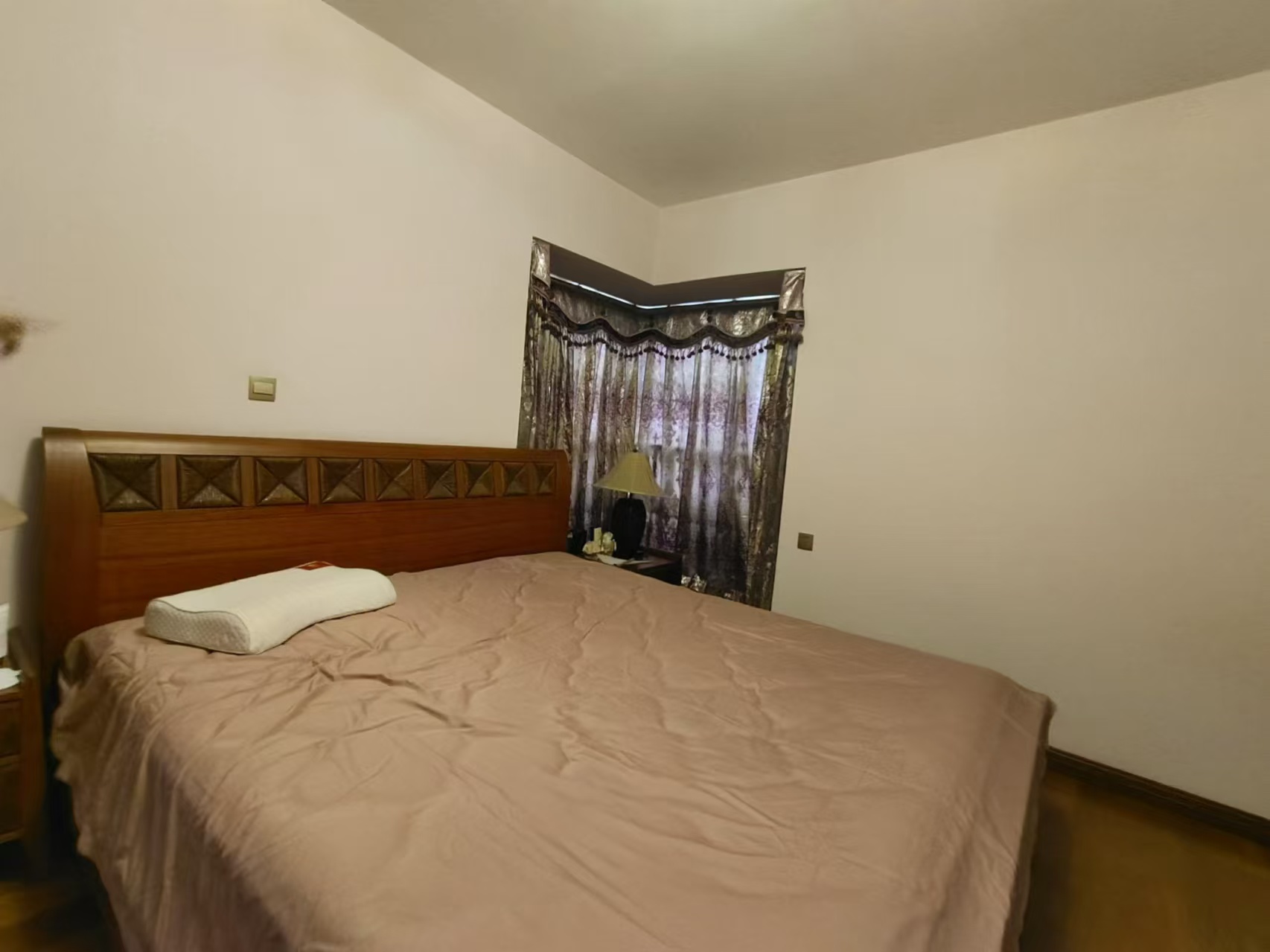 流金岁月-华晨国际 5室2厅2卫 120.0万 流金岁月-华晨国际 5室2厅2卫 120.0万室内图