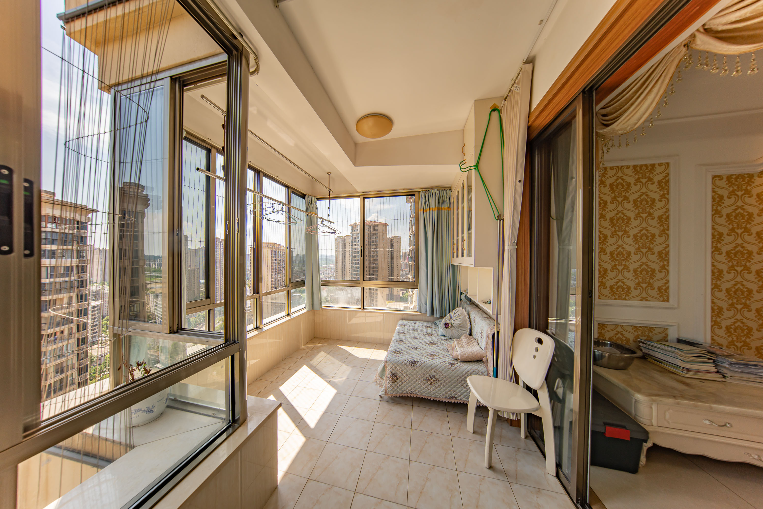 江山帝景哈佛 2室2厅1卫 80.0万 江山帝景哈佛 2室2厅1卫 80.0万阳台