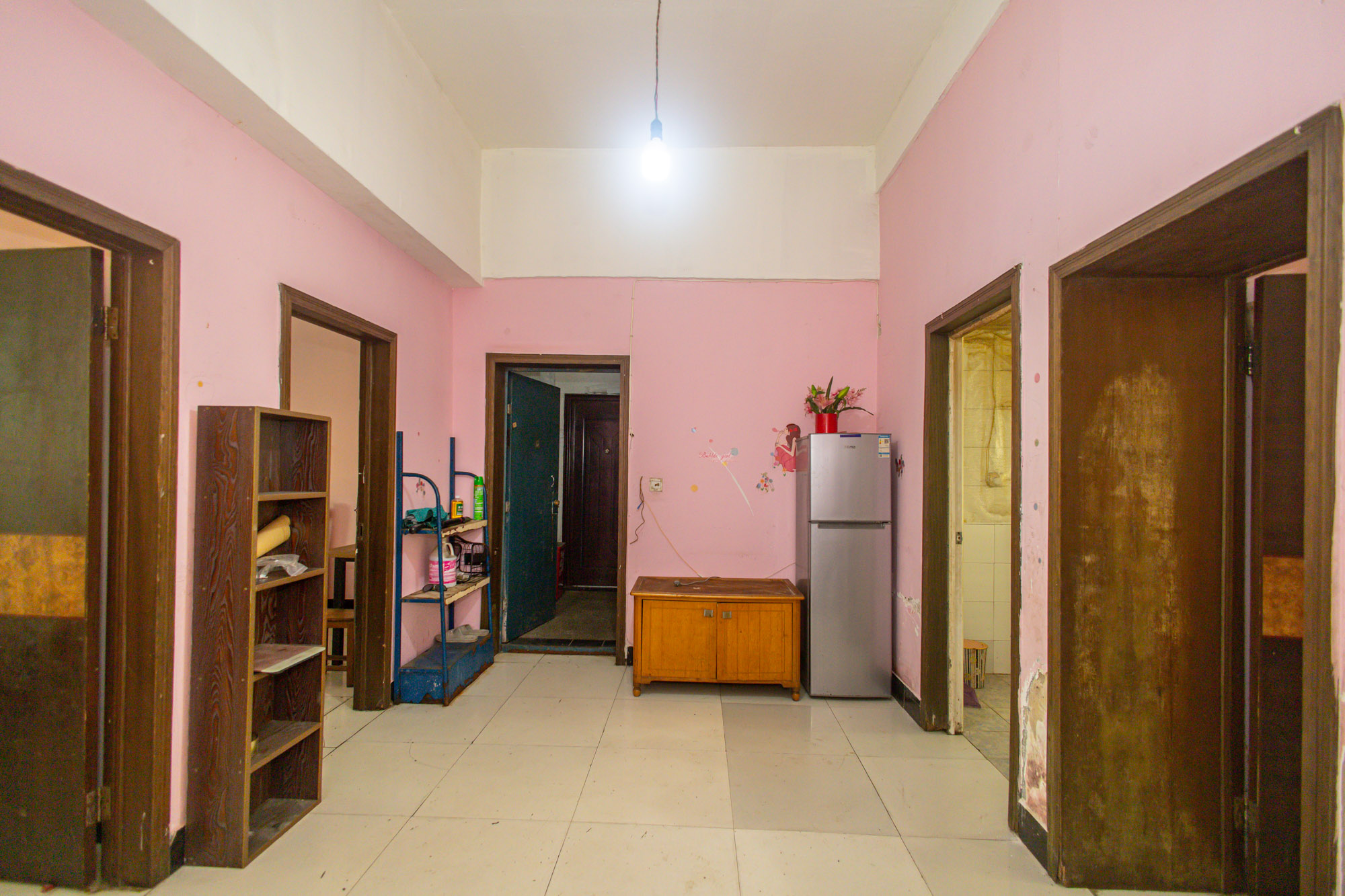 大塘安置区(星沙)  6室6厅6卫    292.0万 大塘安置区(星沙)  6室6厅6卫    292.0万客厅