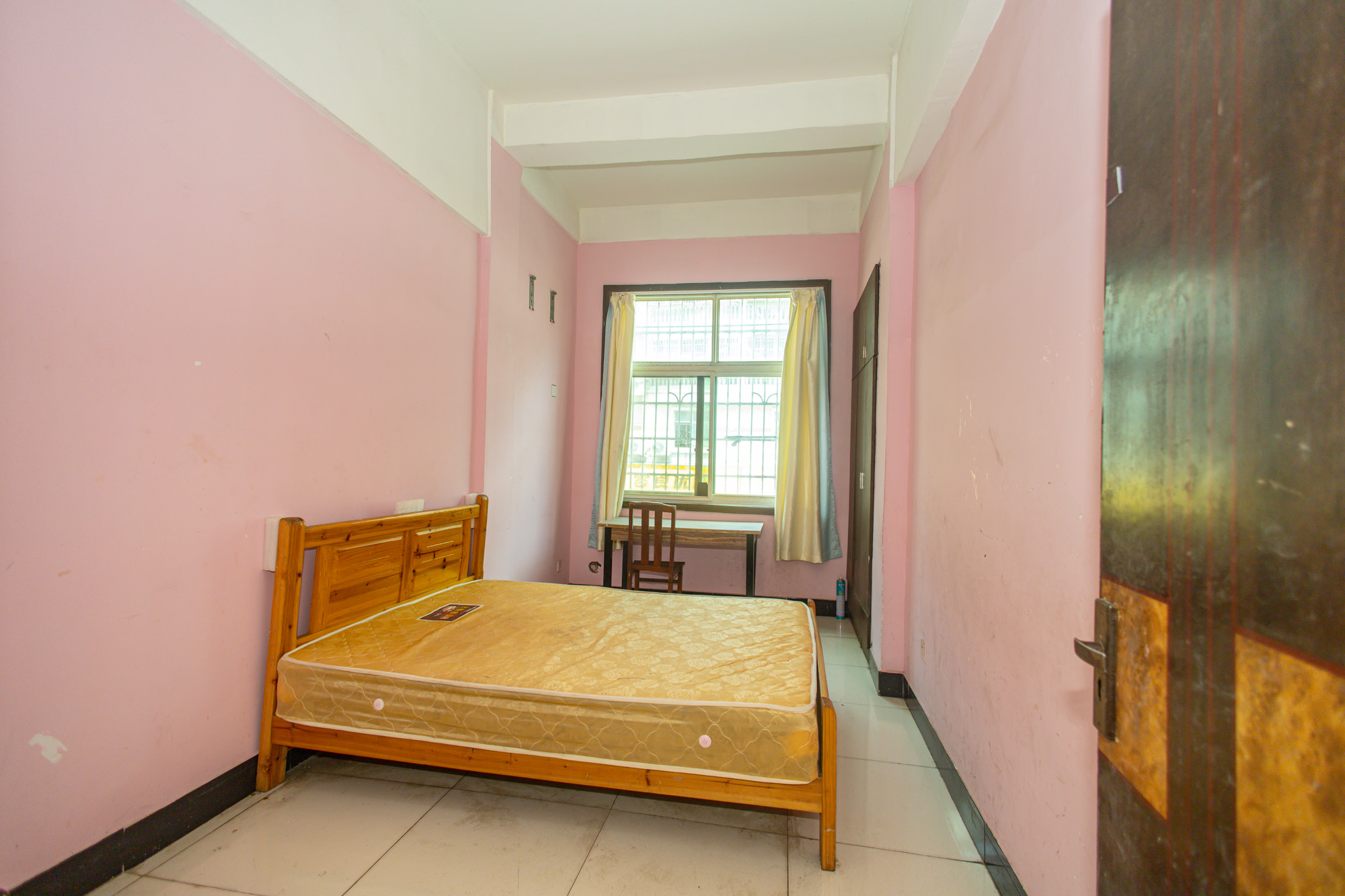 大塘安置区(星沙)  6室6厅6卫    292.0万 大塘安置区(星沙)  6室6厅6卫    292.0万卧室