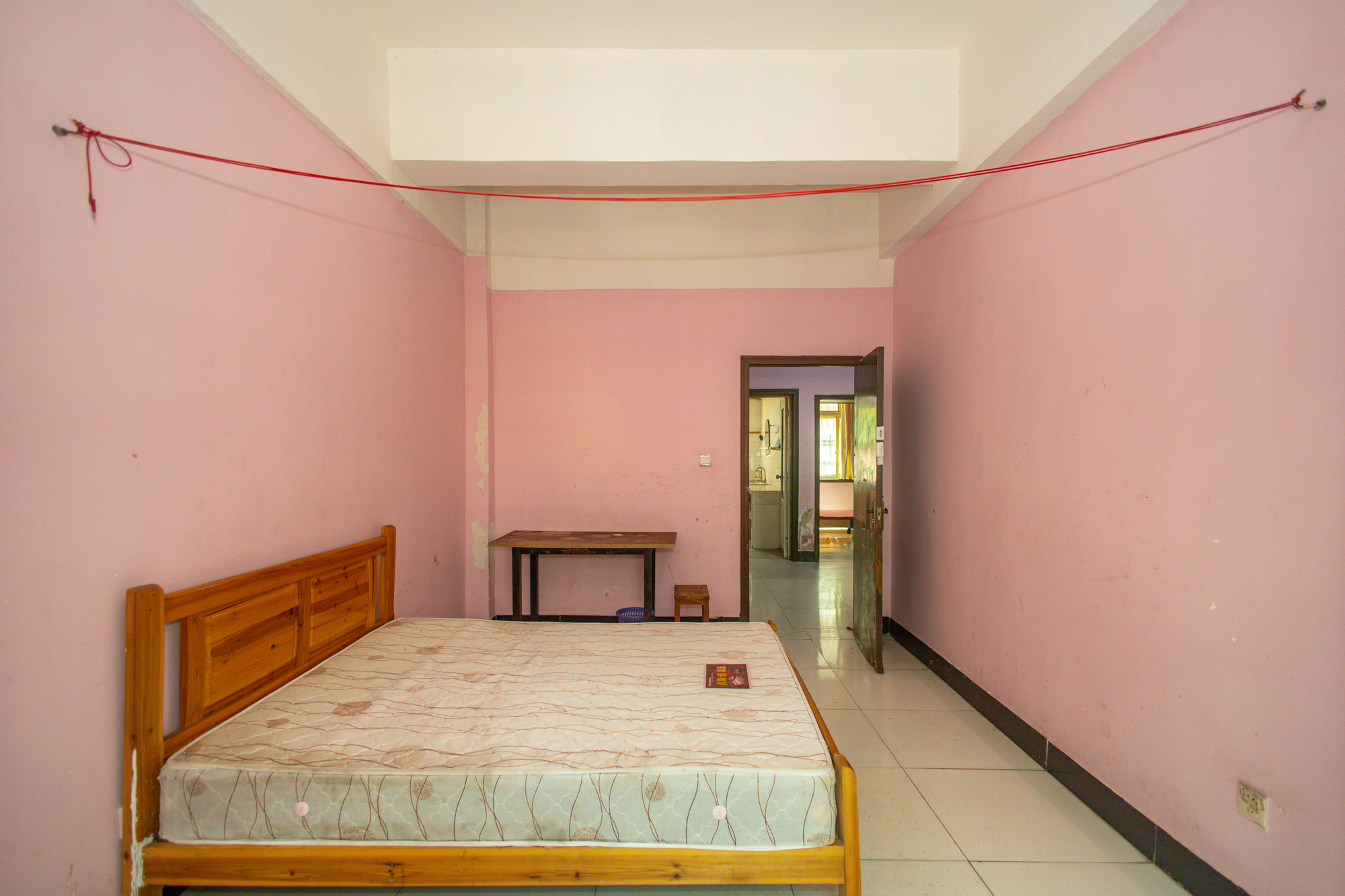 大塘安置区(星沙)  6室6厅6卫    292.0万 大塘安置区(星沙)  6室6厅6卫    292.0万卧室