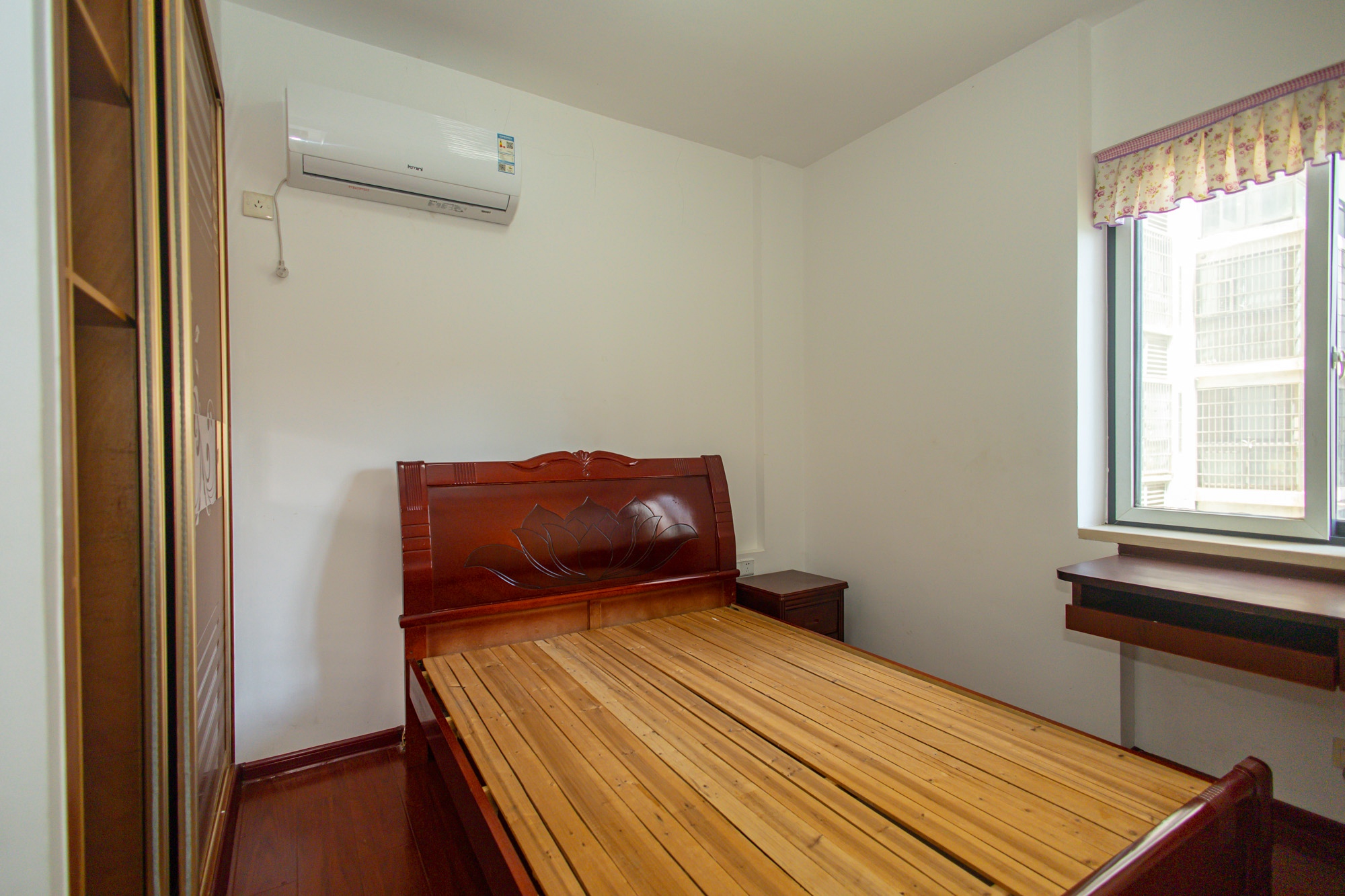 尚都花园城 2室2厅1卫 42.8万 尚都花园城 2室2厅1卫 42.8万卧室