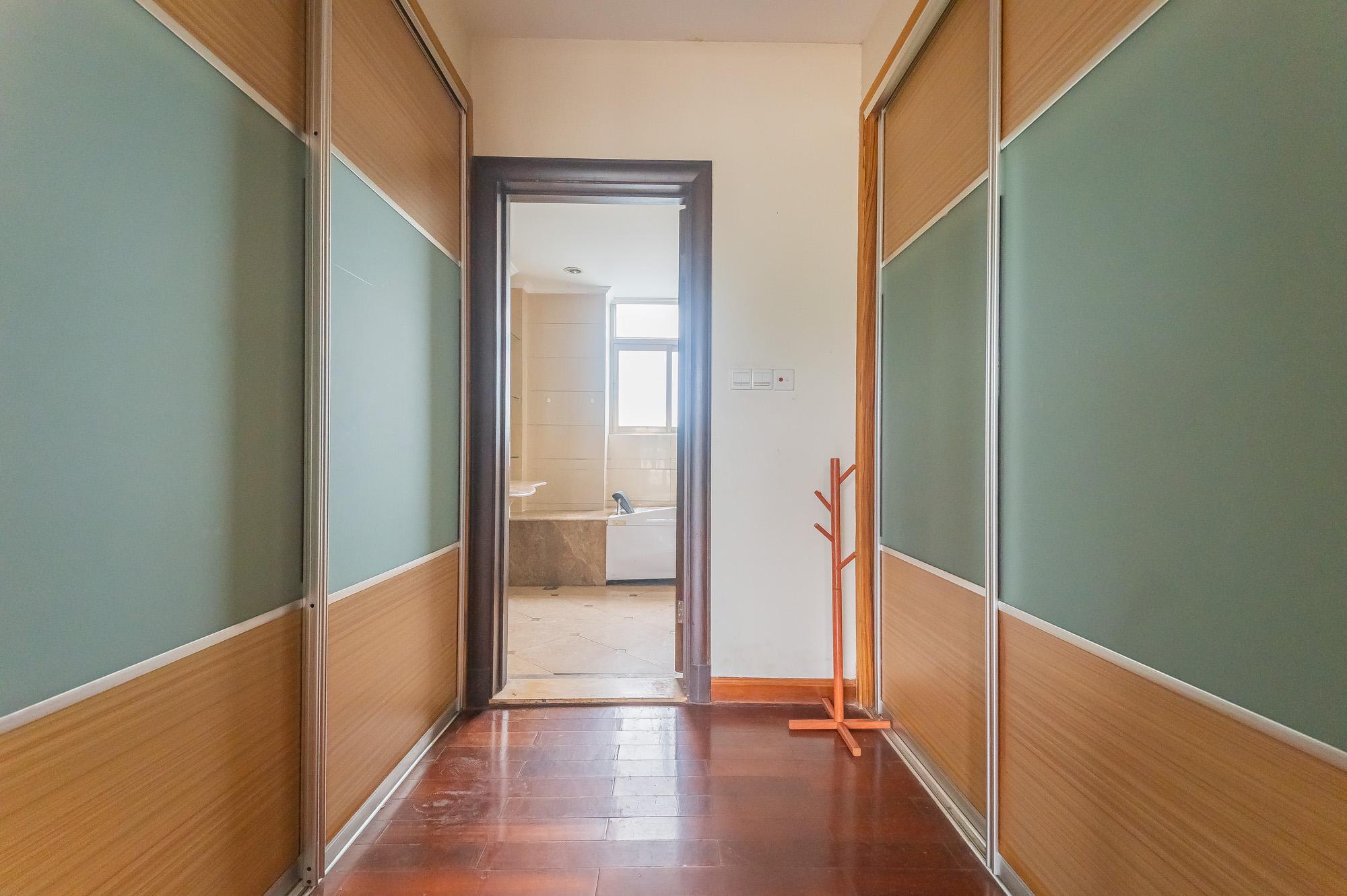 碧桂园威尼斯城  4室3厅4卫    548.0万 碧桂园威尼斯城  4室3厅4卫    548.0万其他